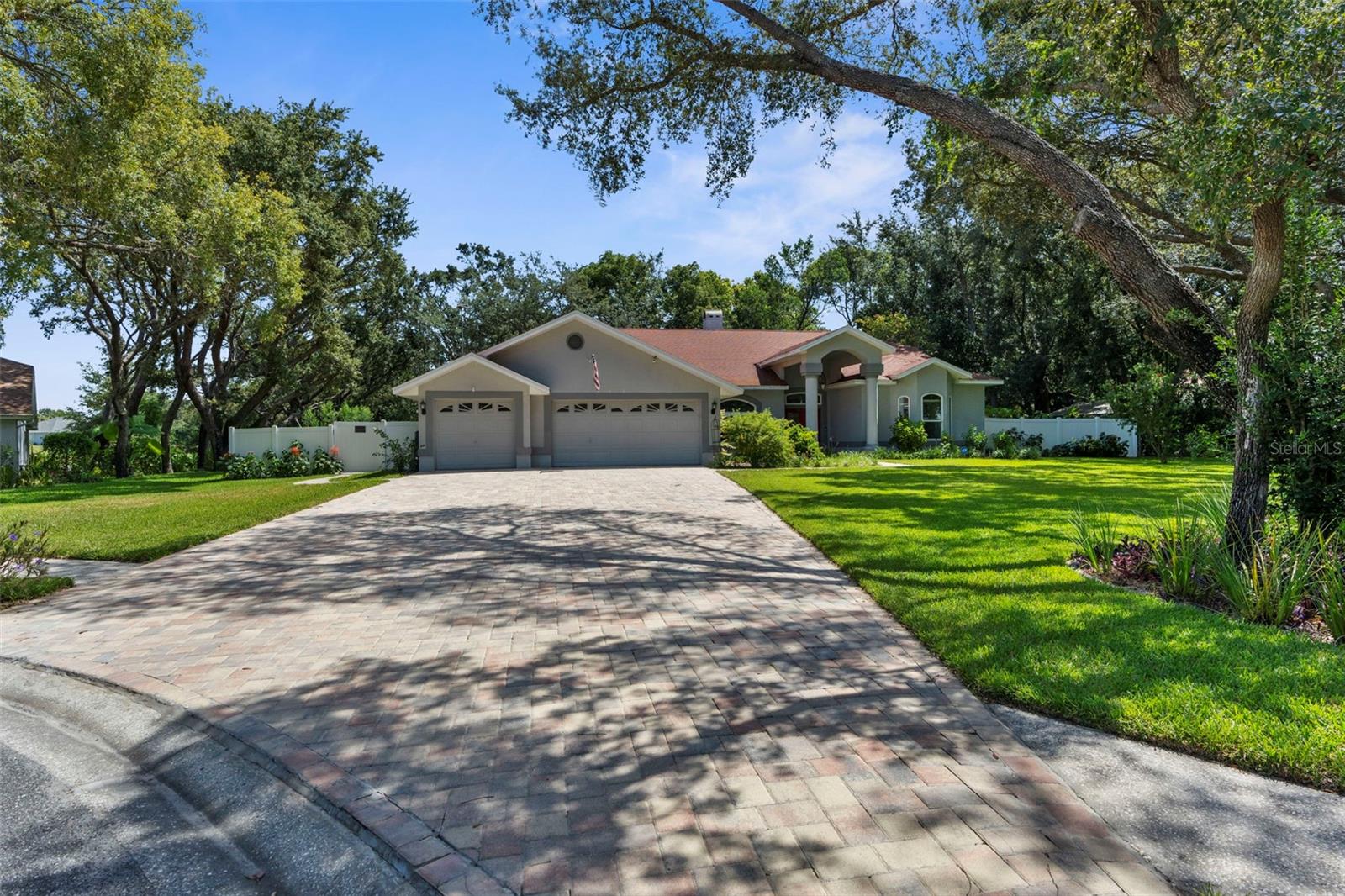Listing photo id 5 for 14025 Warm Springs Court