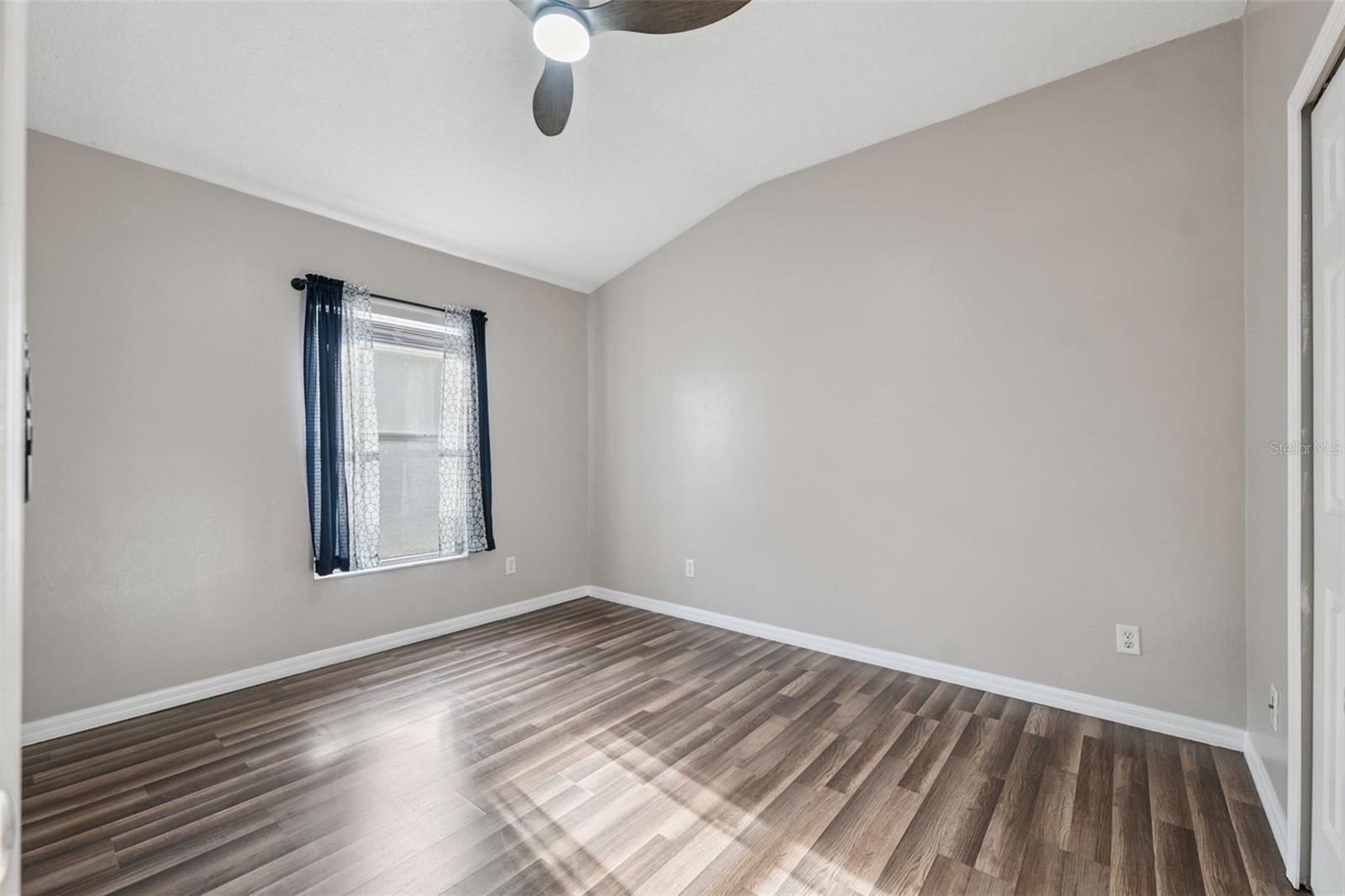 Image 16 of 51 For 13029 Haverhill Drive