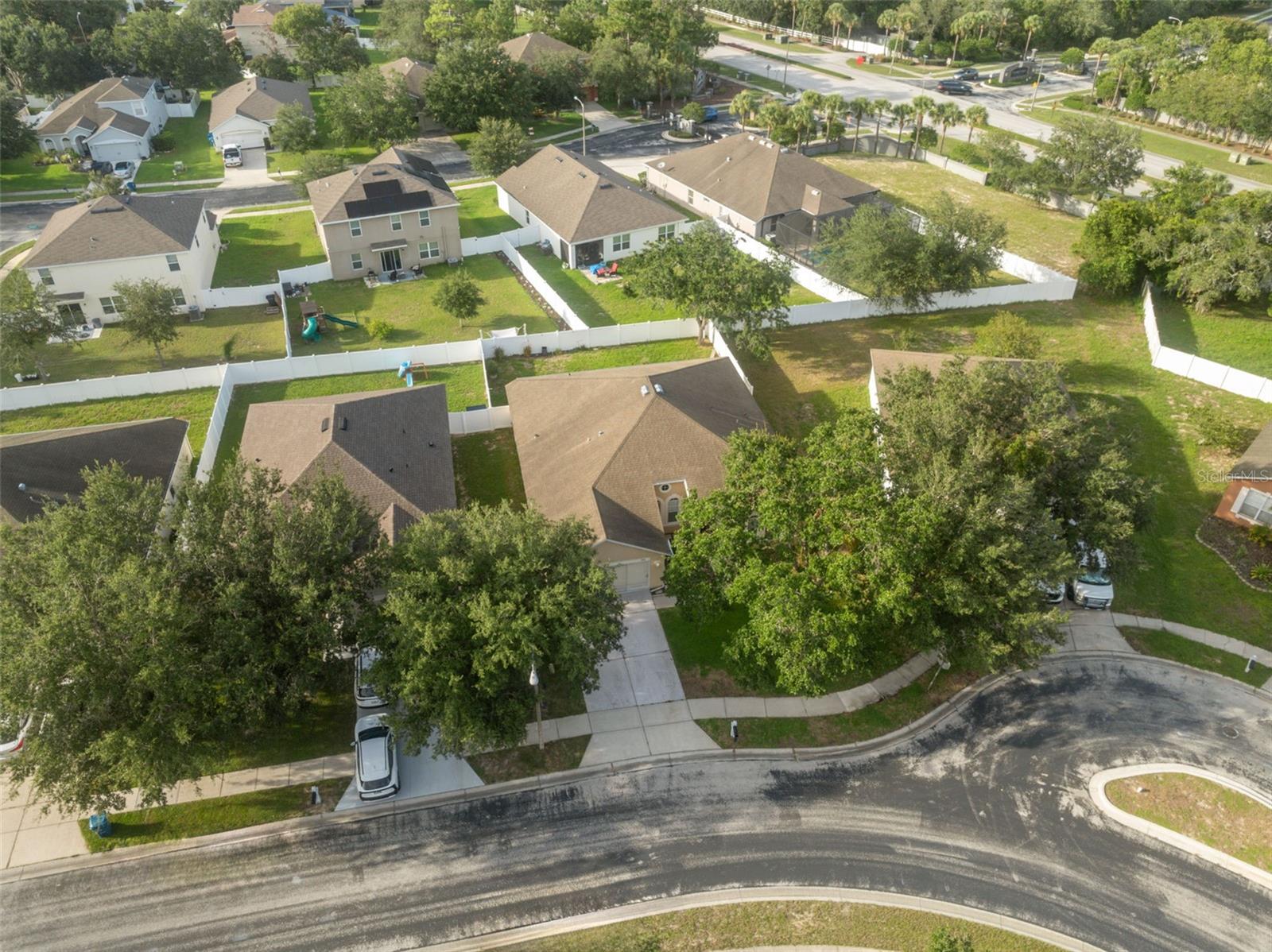 Image 33 of 51 For 13029 Haverhill Drive