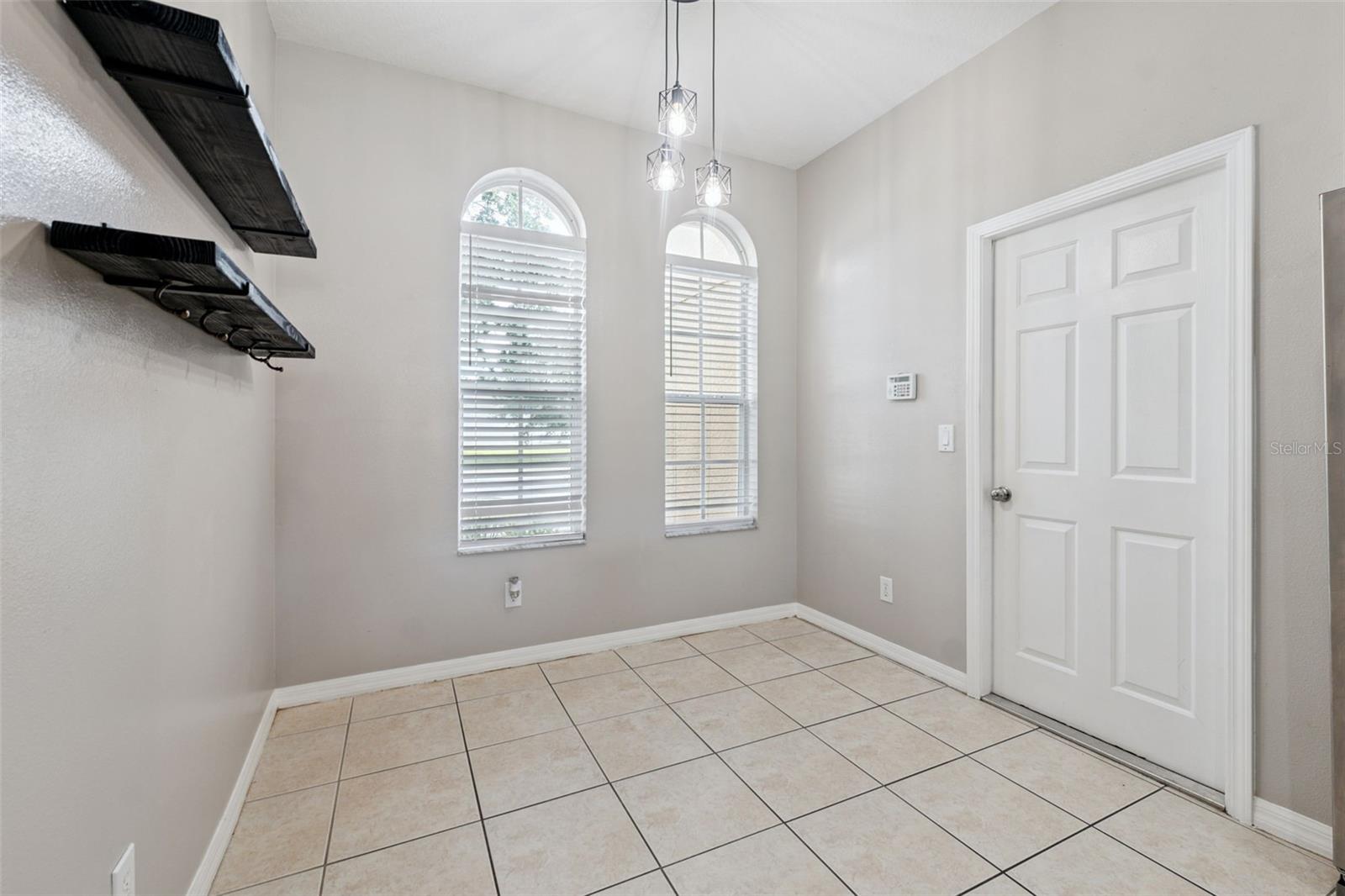 Image 6 of 51 For 13029 Haverhill Drive