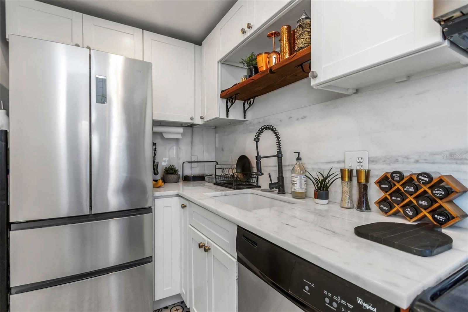 Image 12 of 50 For 2109 Bayshore Boulevard 609