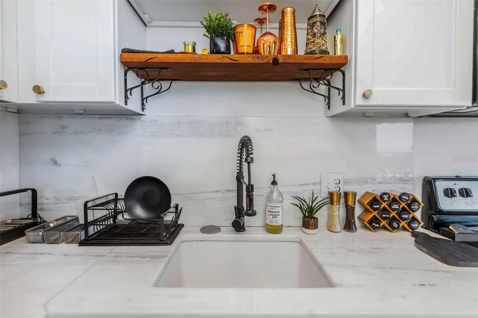 Image 13 of 50 For 2109 Bayshore Boulevard 609