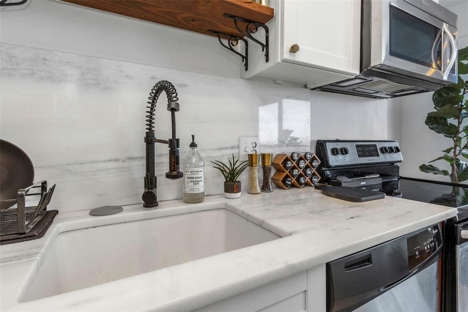 Image 17 of 50 For 2109 Bayshore Boulevard 609
