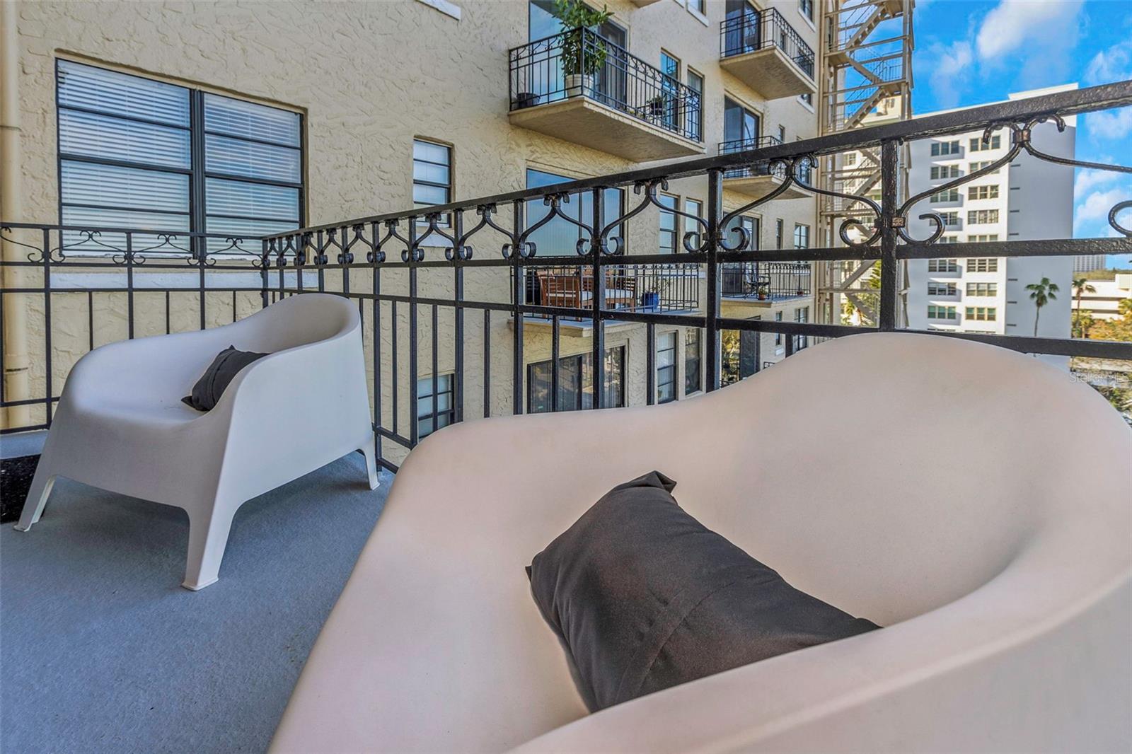 Image 28 of 50 For 2109 Bayshore Boulevard 609