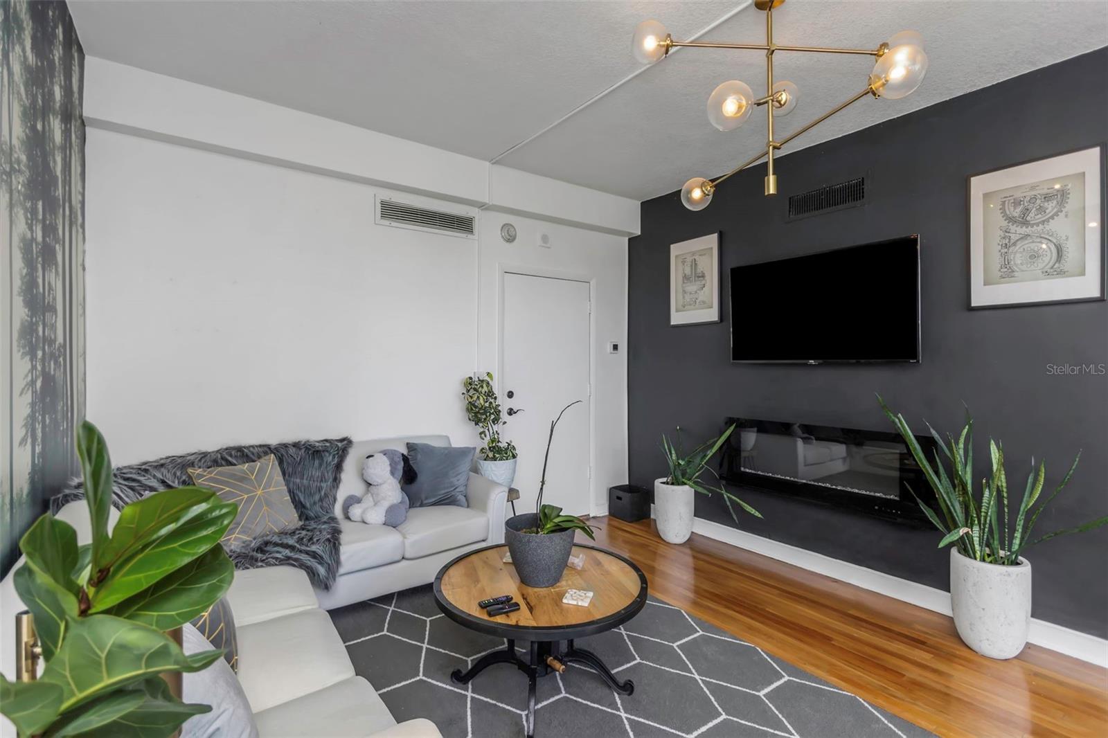 Image 8 of 50 For 2109 Bayshore Boulevard 609