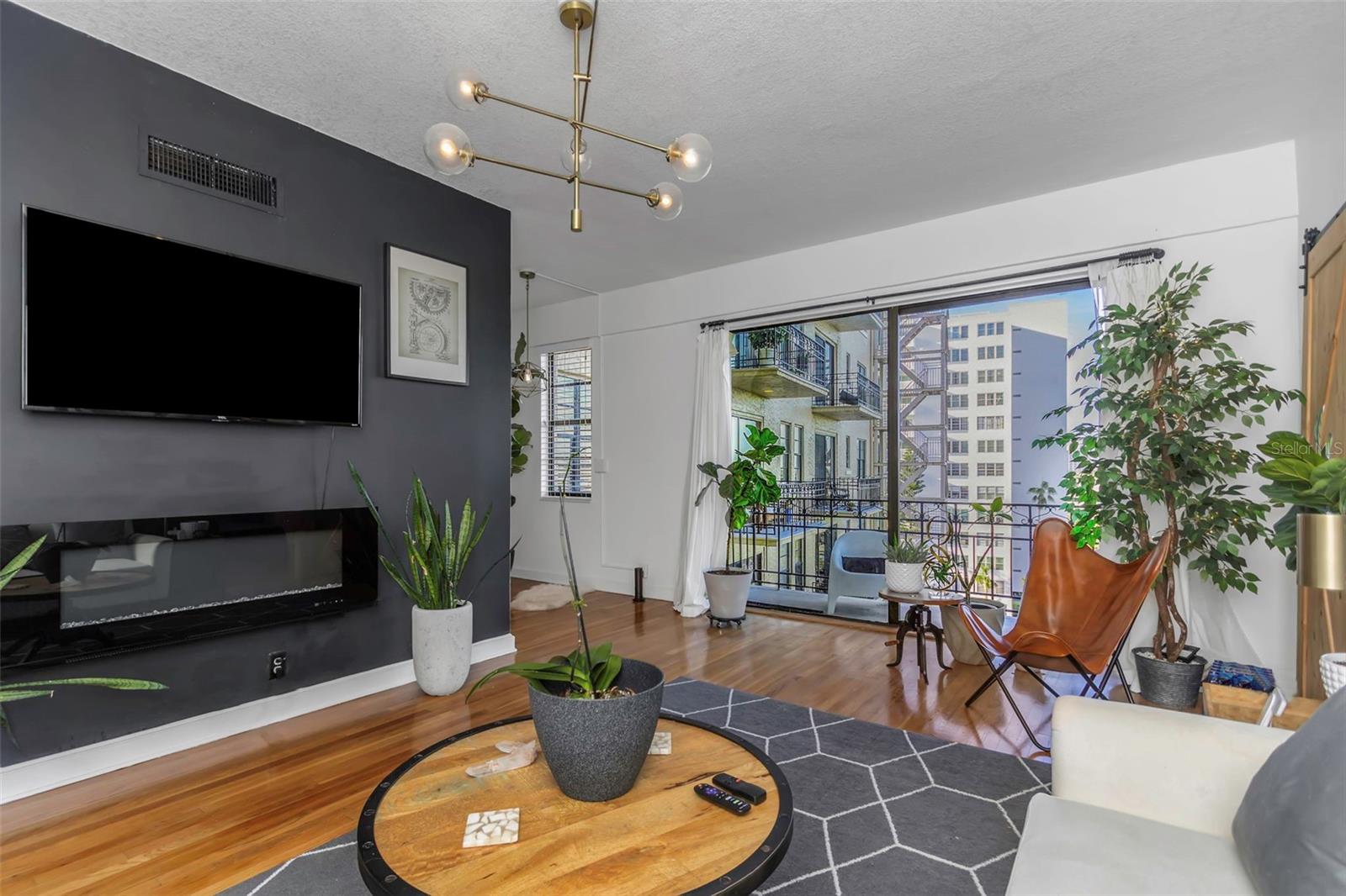 Image 9 of 50 For 2109 Bayshore Boulevard 609