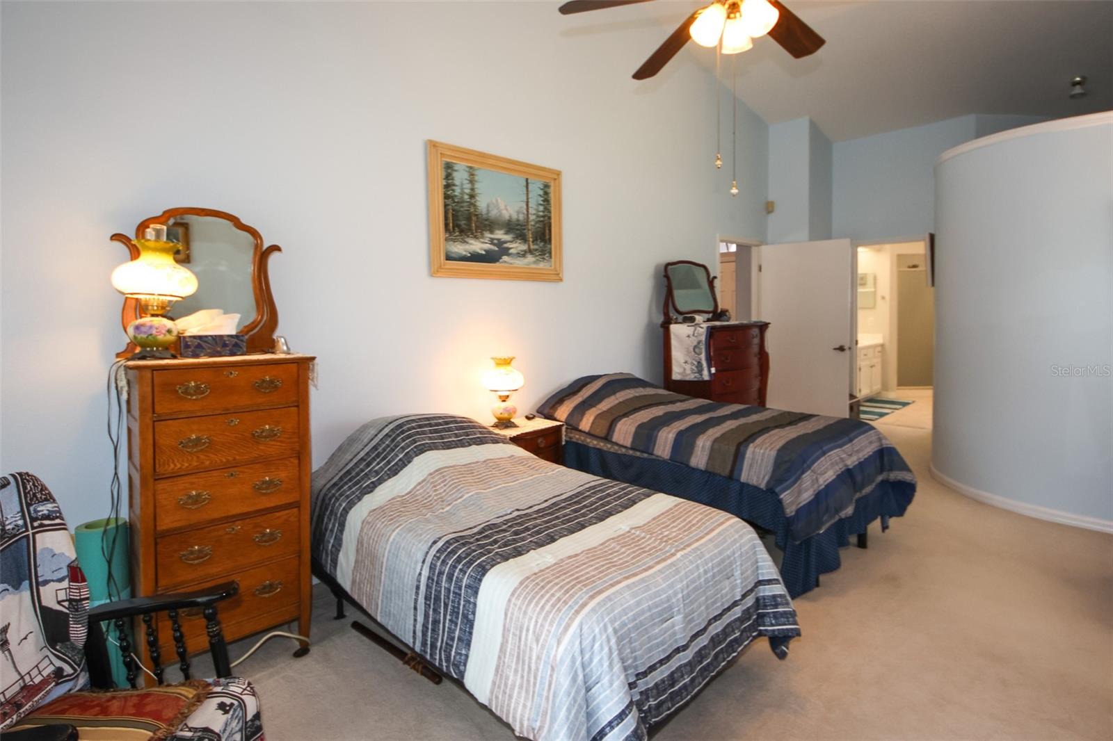 Image 14 of 55 For 14348 Spanish Wells Drive
