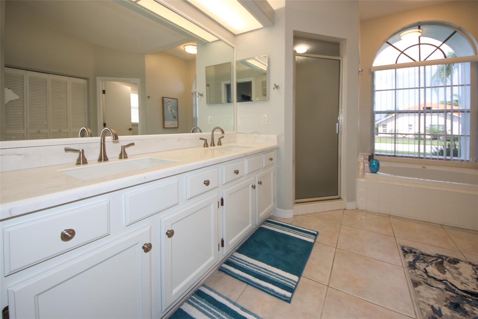 Image 16 of 55 For 14348 Spanish Wells Drive