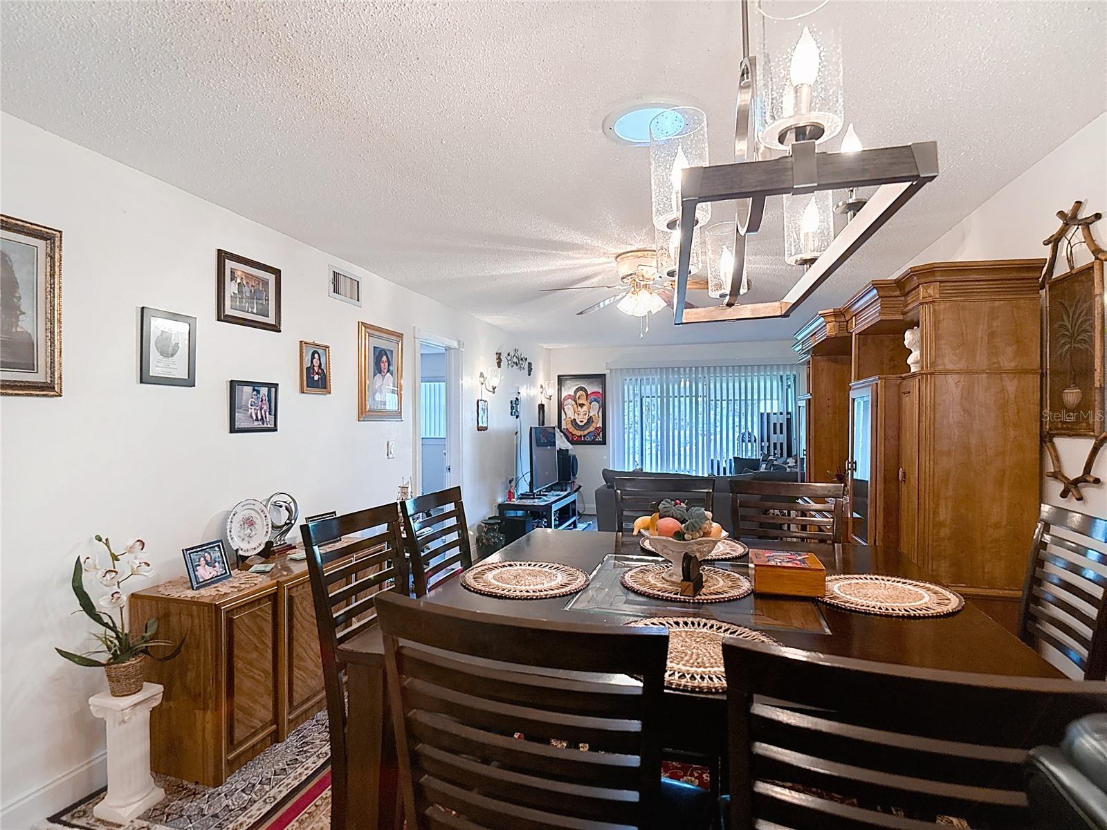 Image 16 of 50 For 11135 Carriage Hill Drive 6