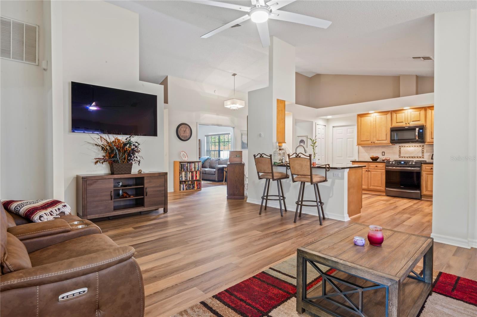 Image 10 of 65 For 11293 Copley Court