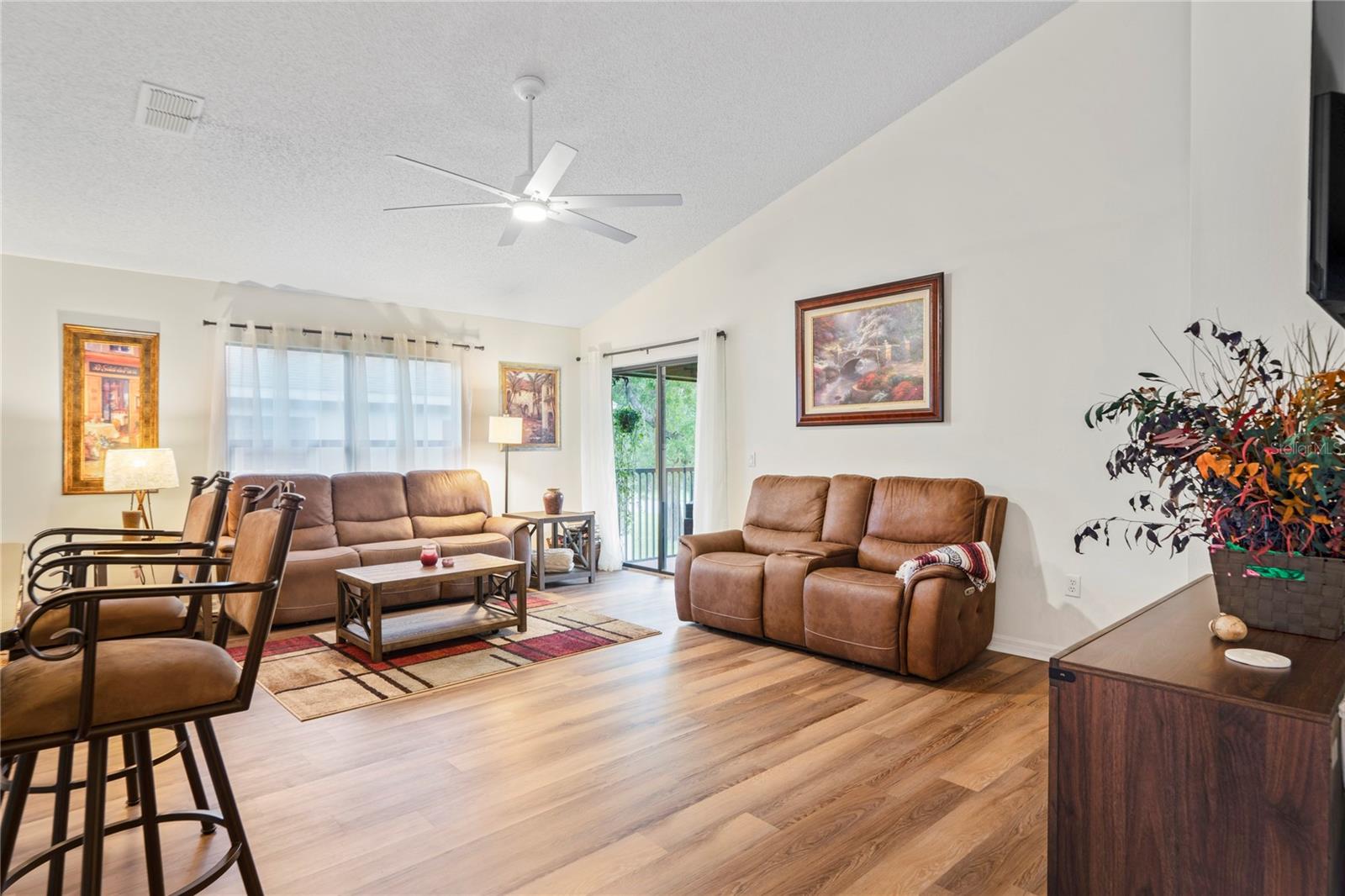 Image 7 of 65 For 11293 Copley Court