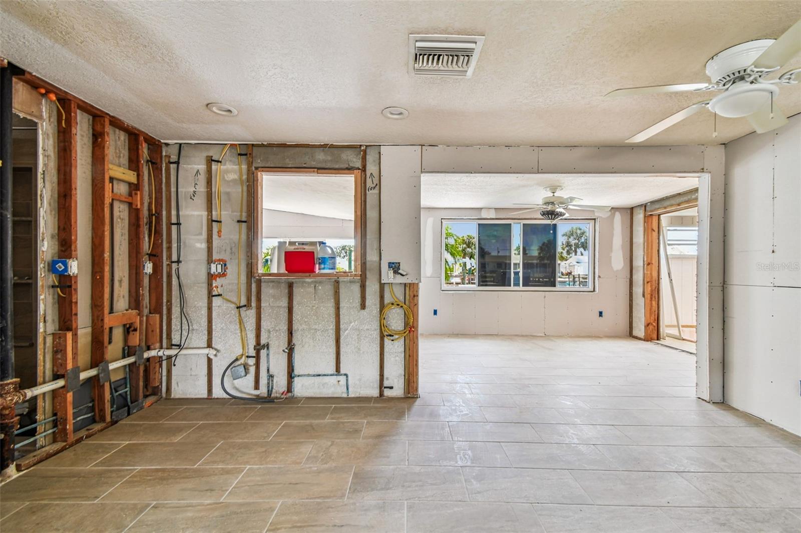 Image 13 of 81 For 13603 Allyn Drive