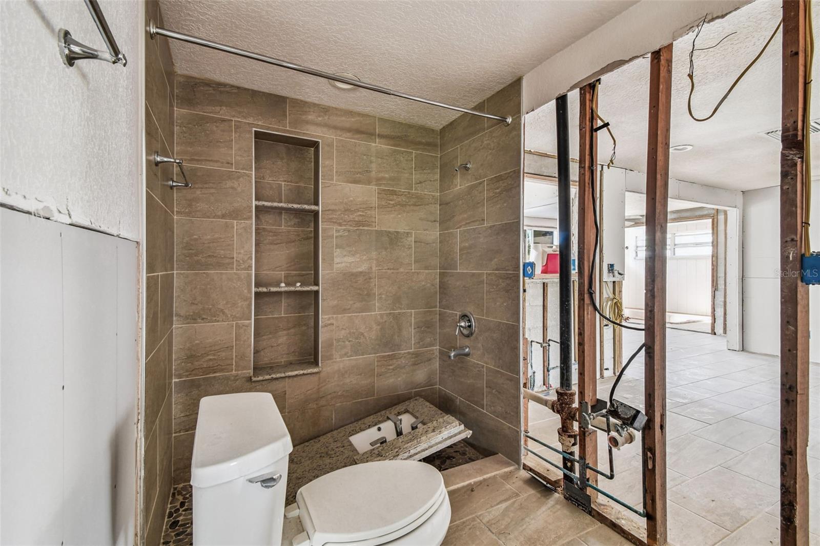 Image 21 of 81 For 13603 Allyn Drive