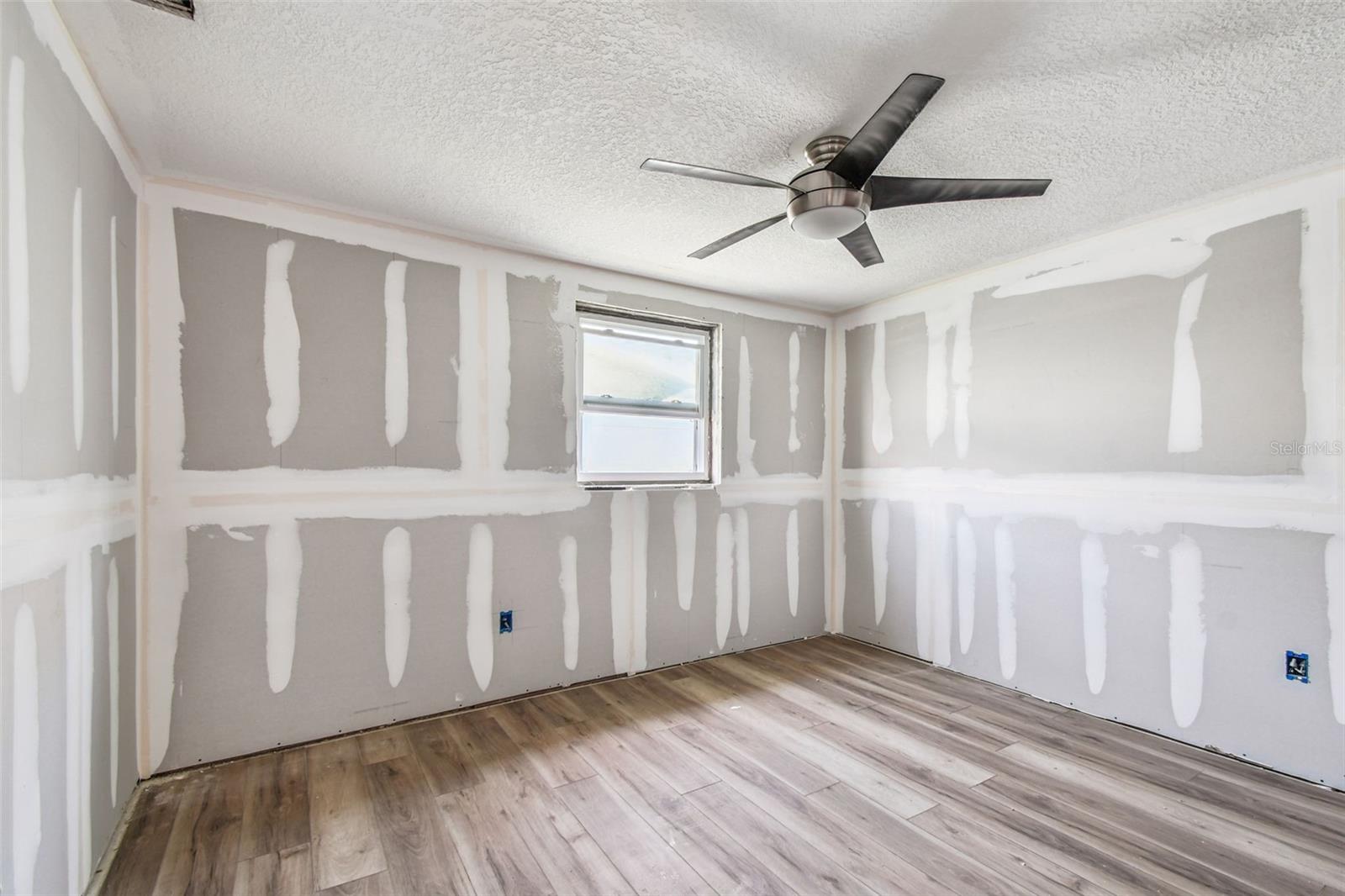 Image 27 of 81 For 13603 Allyn Drive