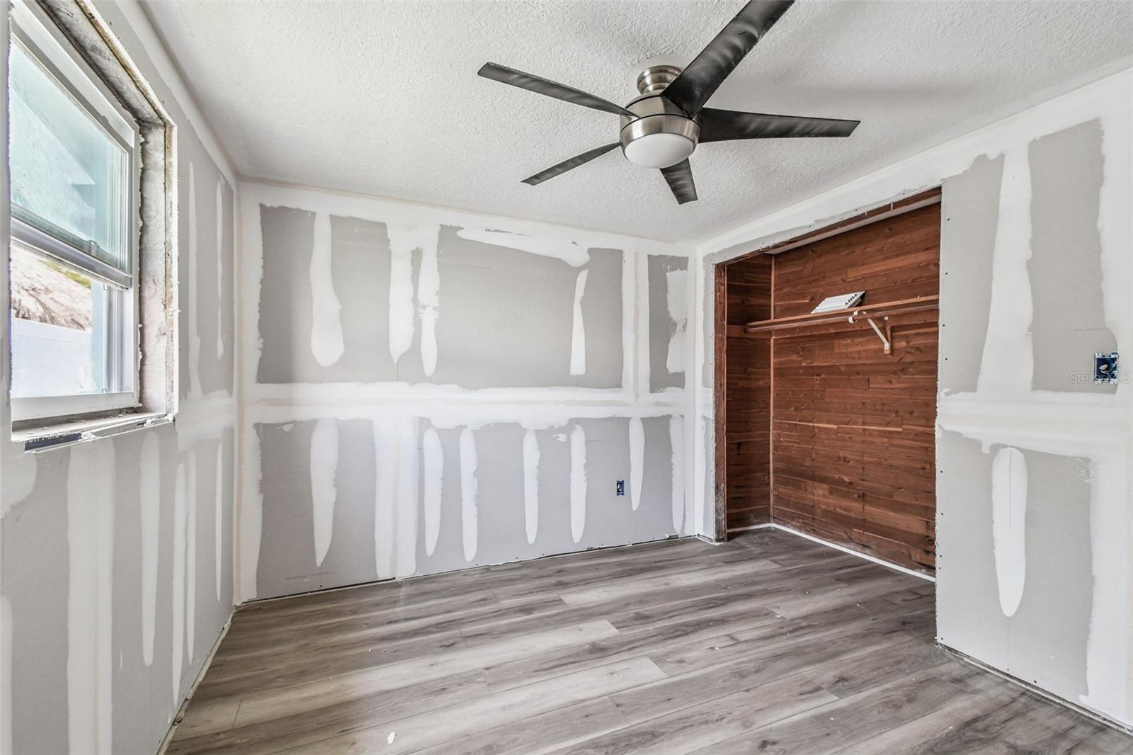 Image 28 of 81 For 13603 Allyn Drive