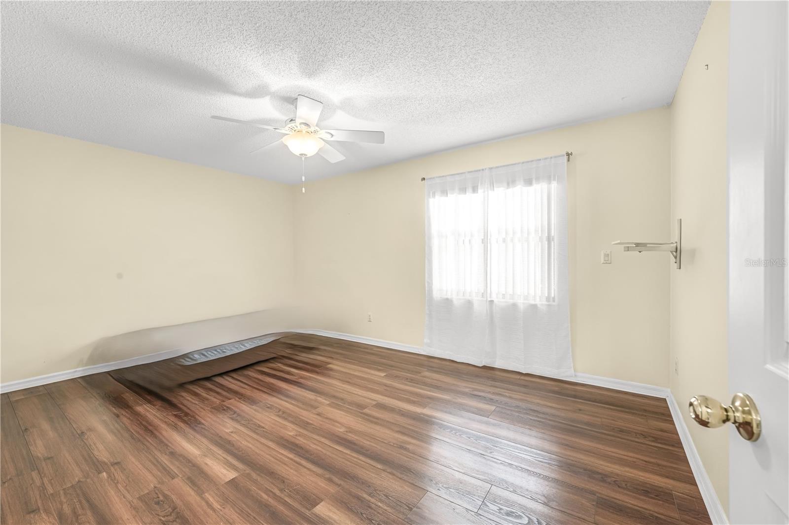 Image 8 of 21 For 4381 Craigdarragh Avenue
