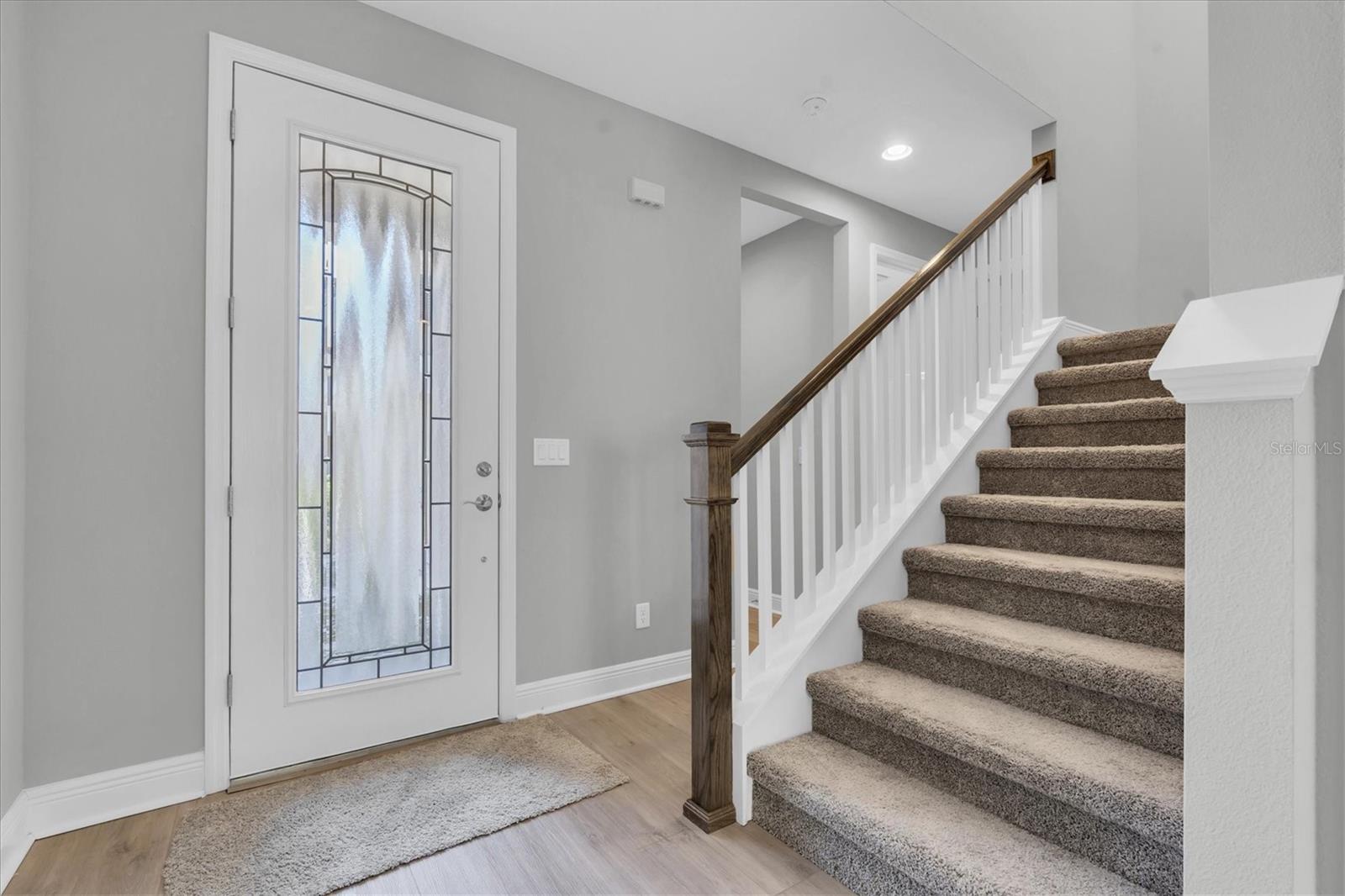 Listing photo id 1 for 4073 Maurice Avenue