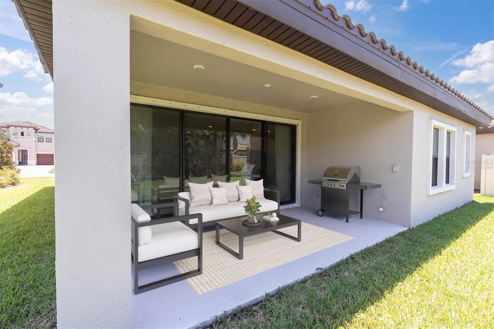 Listing photo id 35 for 4073 Maurice Avenue