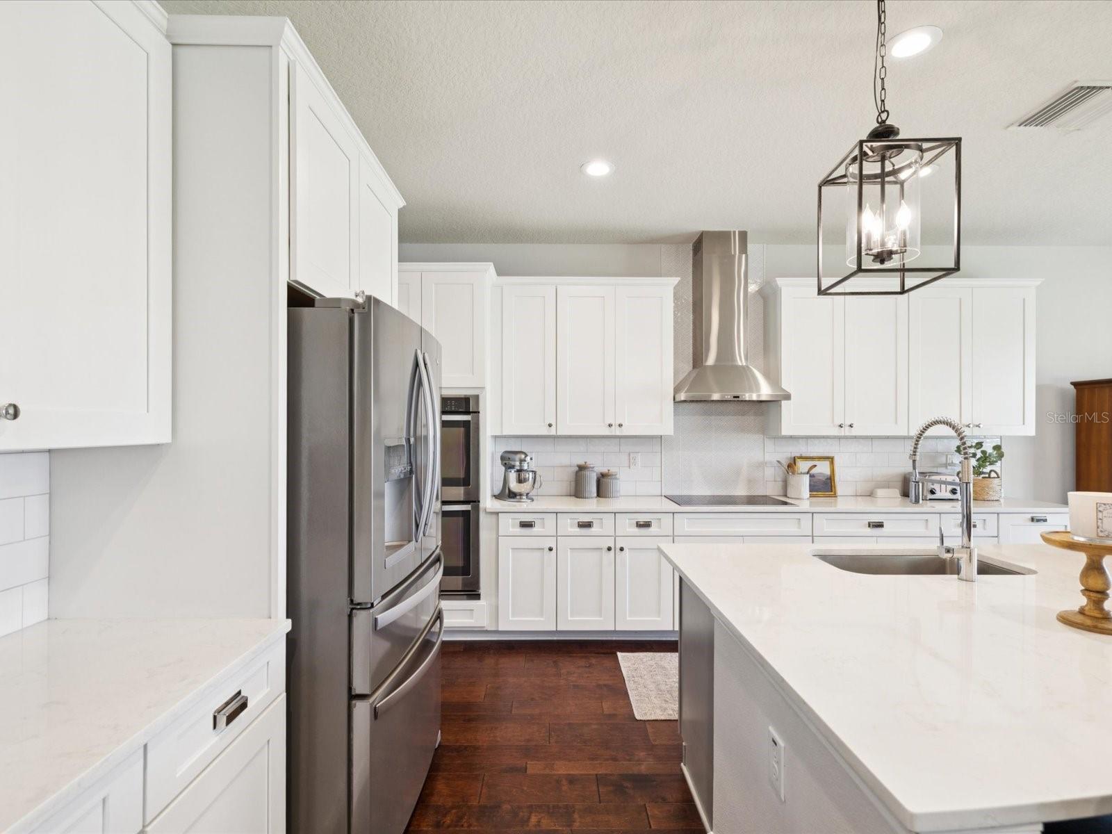 Image 21 of 86 For 18292 Roseate Drive