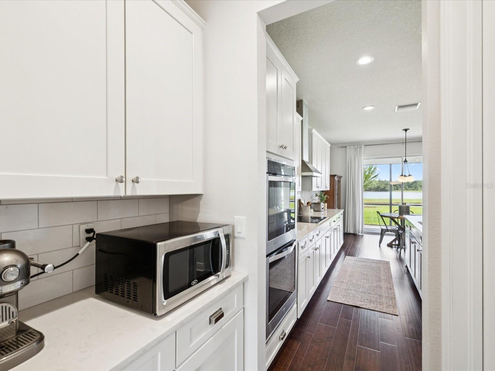 Image 23 of 86 For 18292 Roseate Drive