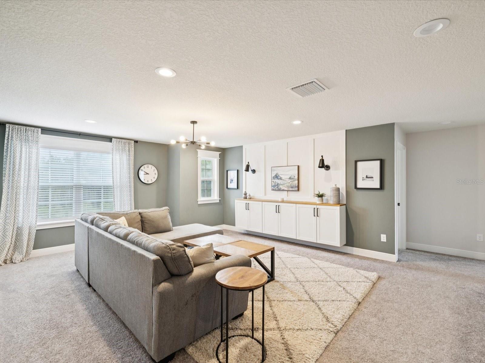 Image 31 of 86 For 18292 Roseate Drive