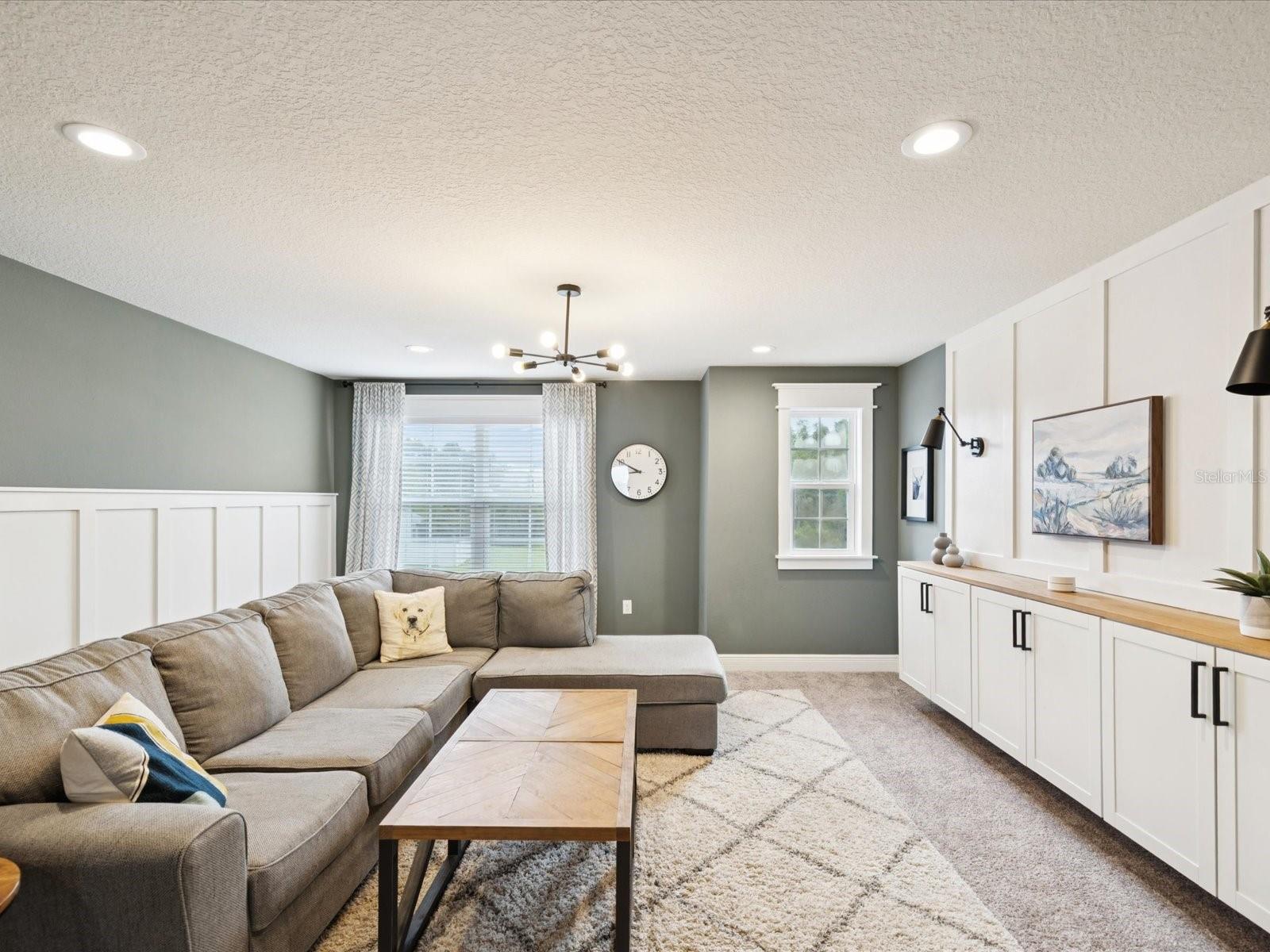 Image 33 of 86 For 18292 Roseate Drive