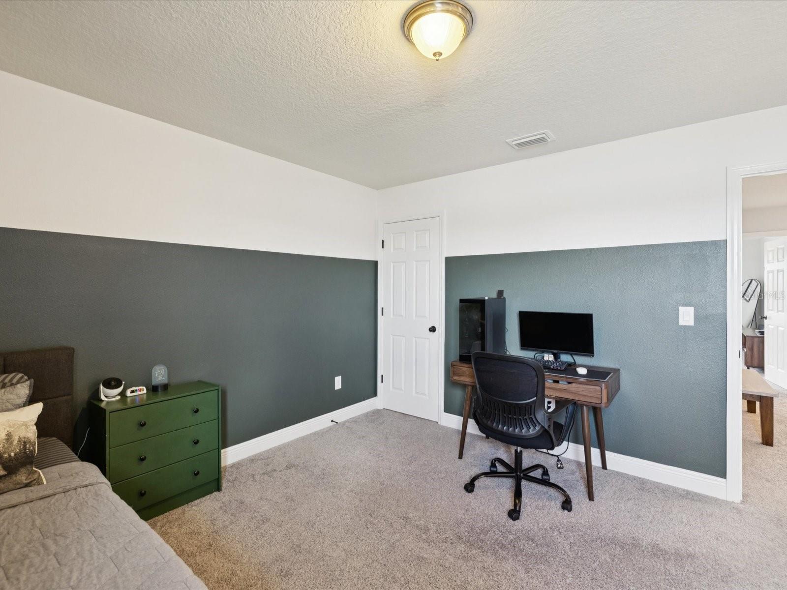 Image 47 of 86 For 18292 Roseate Drive