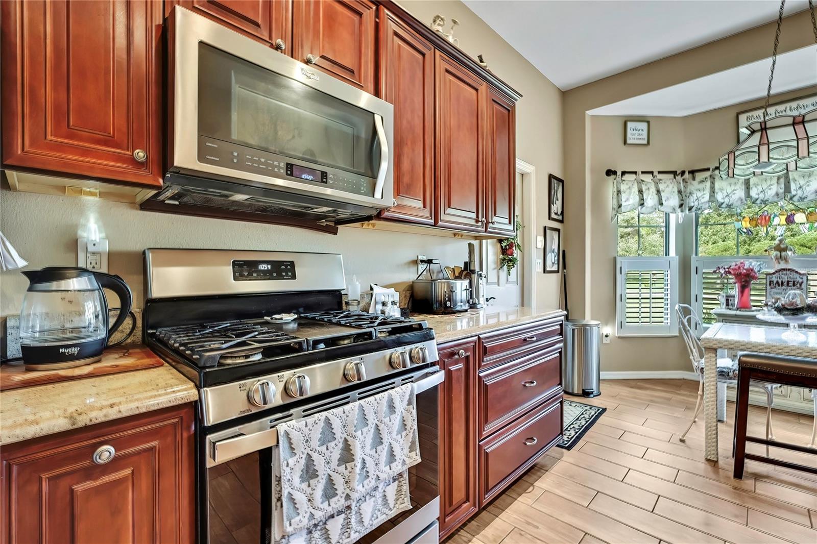 Image 14 of 54 For 16605 Diplomat Drive