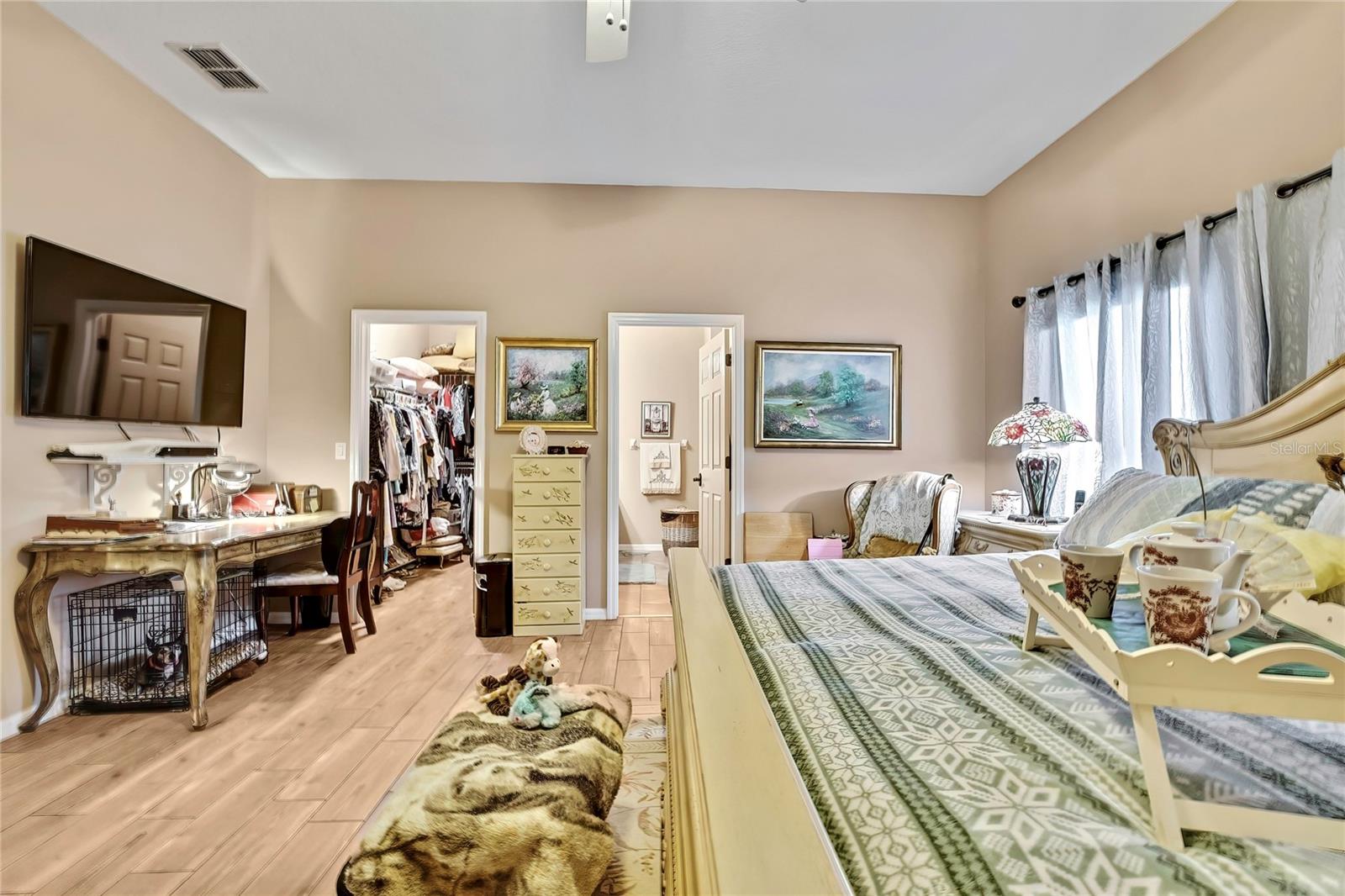 Image 20 of 54 For 16605 Diplomat Drive
