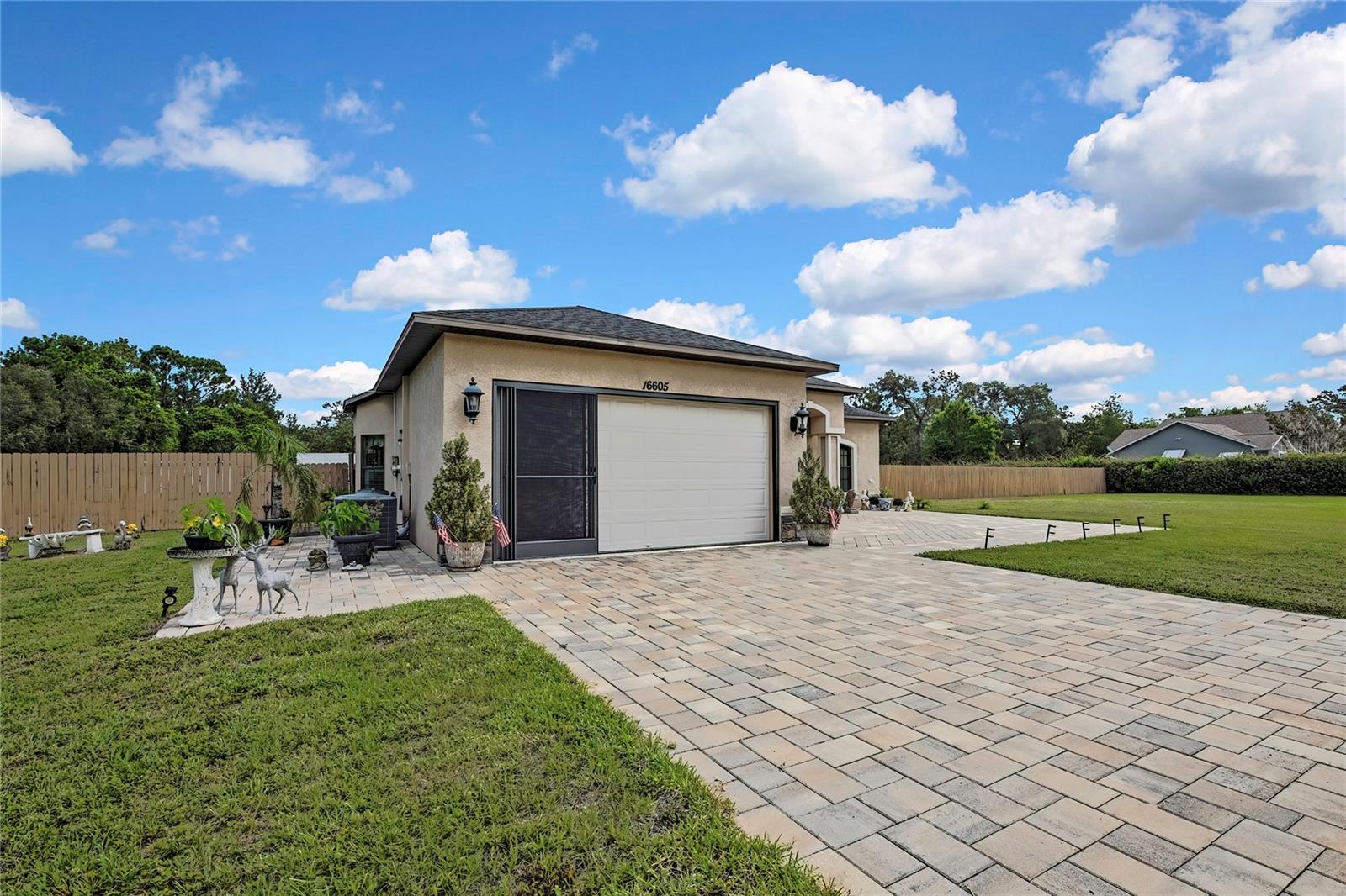 Image 42 of 54 For 16605 Diplomat Drive