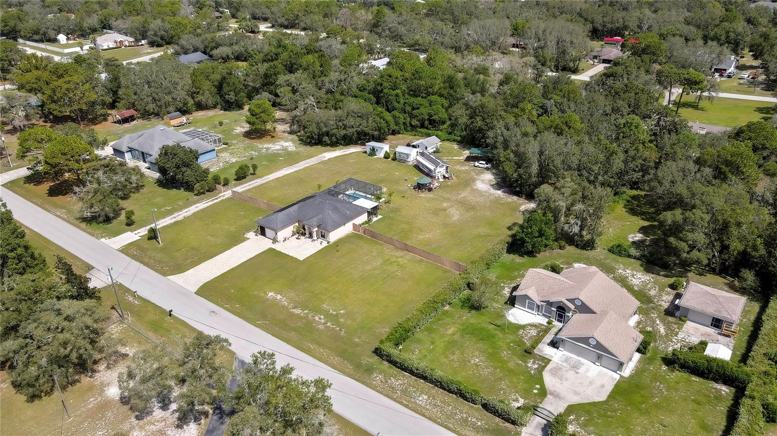 Image 46 of 54 For 16605 Diplomat Drive