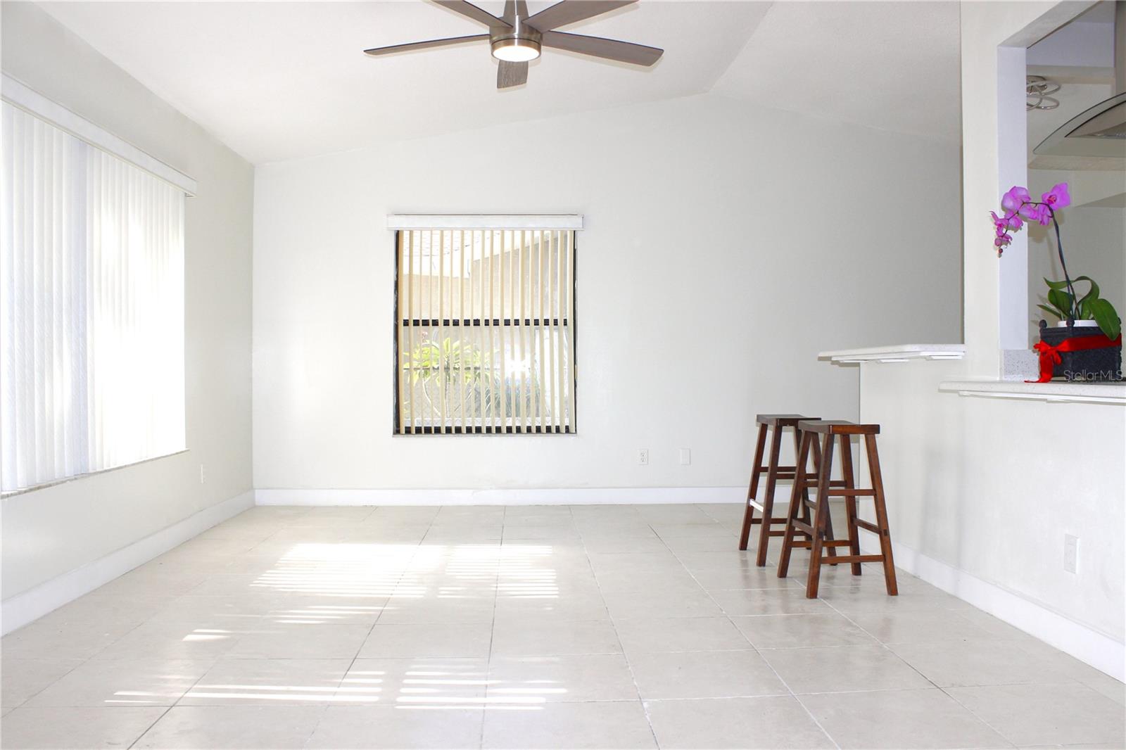 Image 11 of 61 For 1650 12th Street Sw