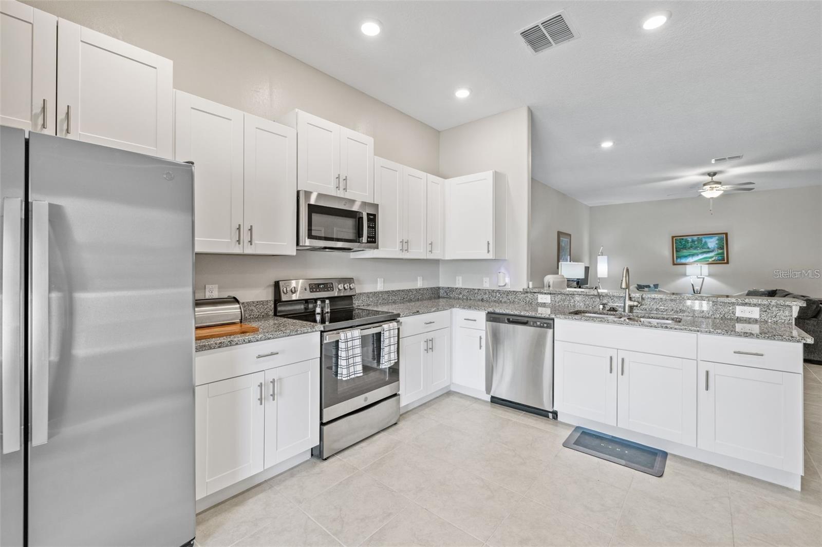 Image 12 of 40 For 13987 Weddington Terrace