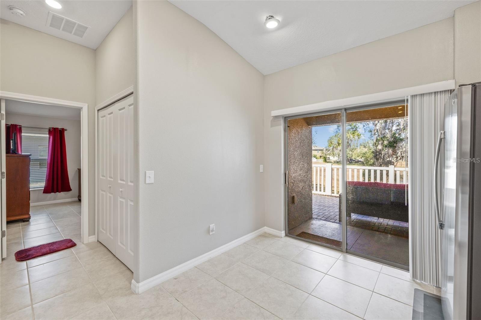 Image 13 of 40 For 13987 Weddington Terrace