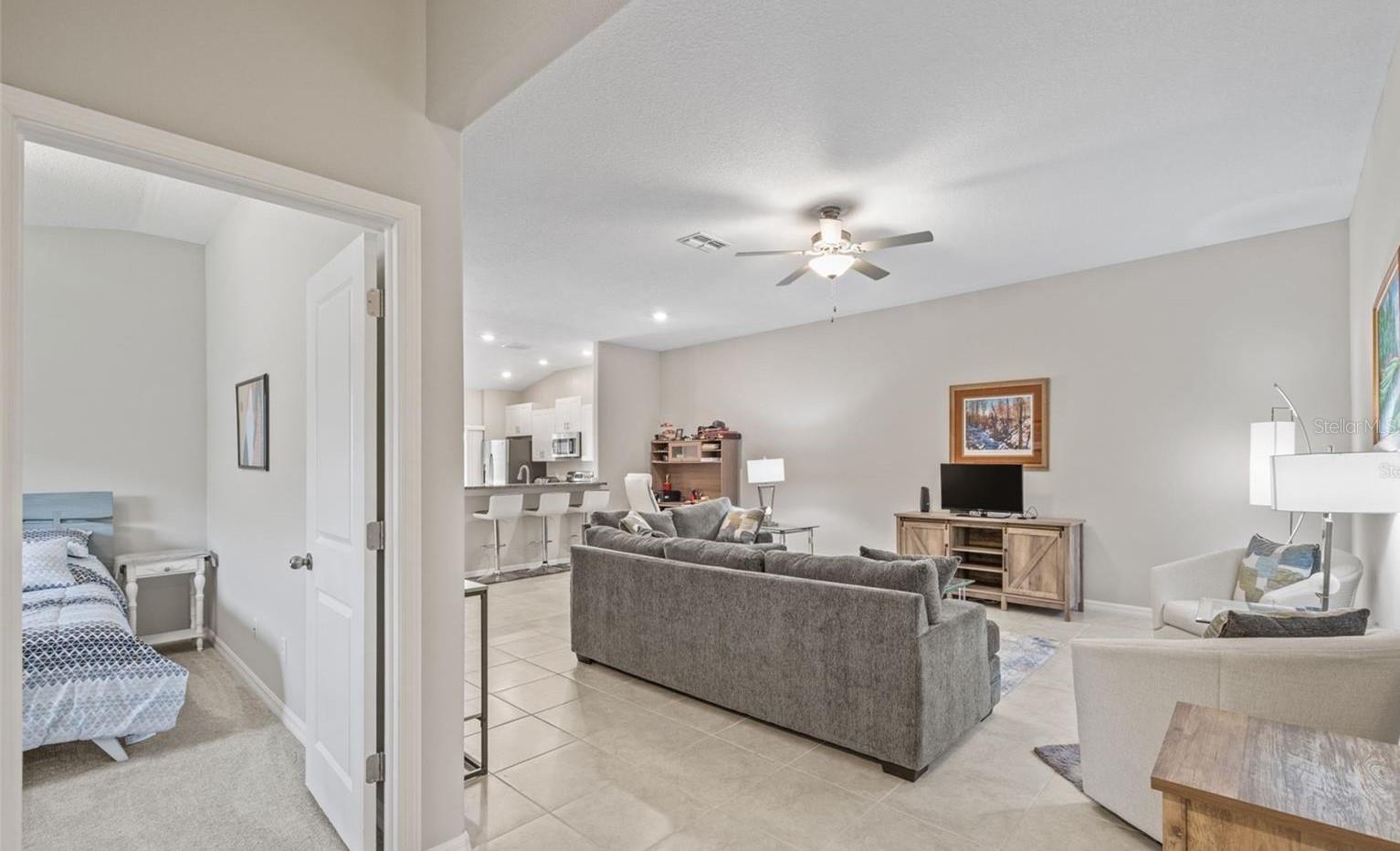 Image 23 of 40 For 13987 Weddington Terrace