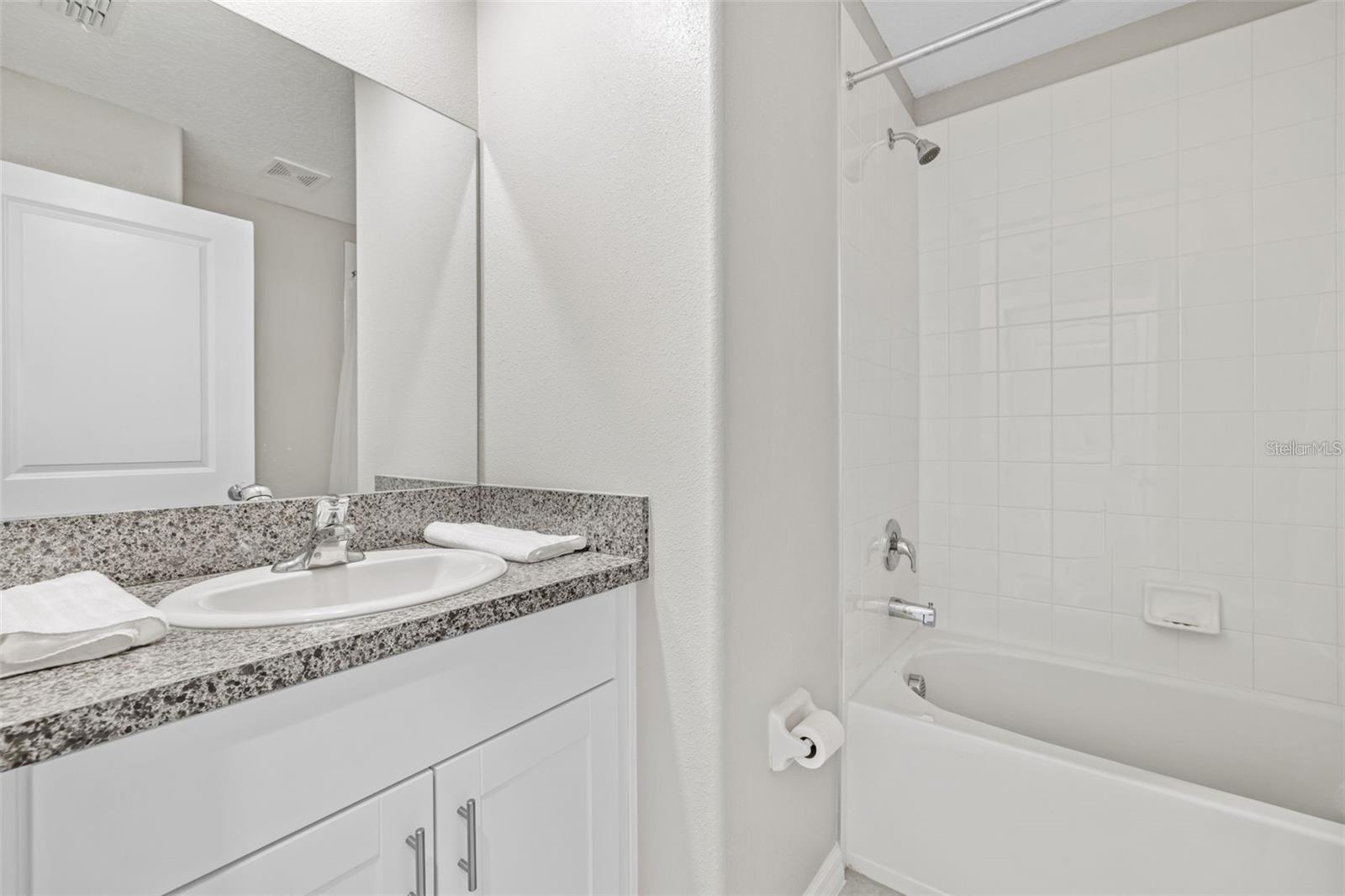 Image 24 of 40 For 13987 Weddington Terrace