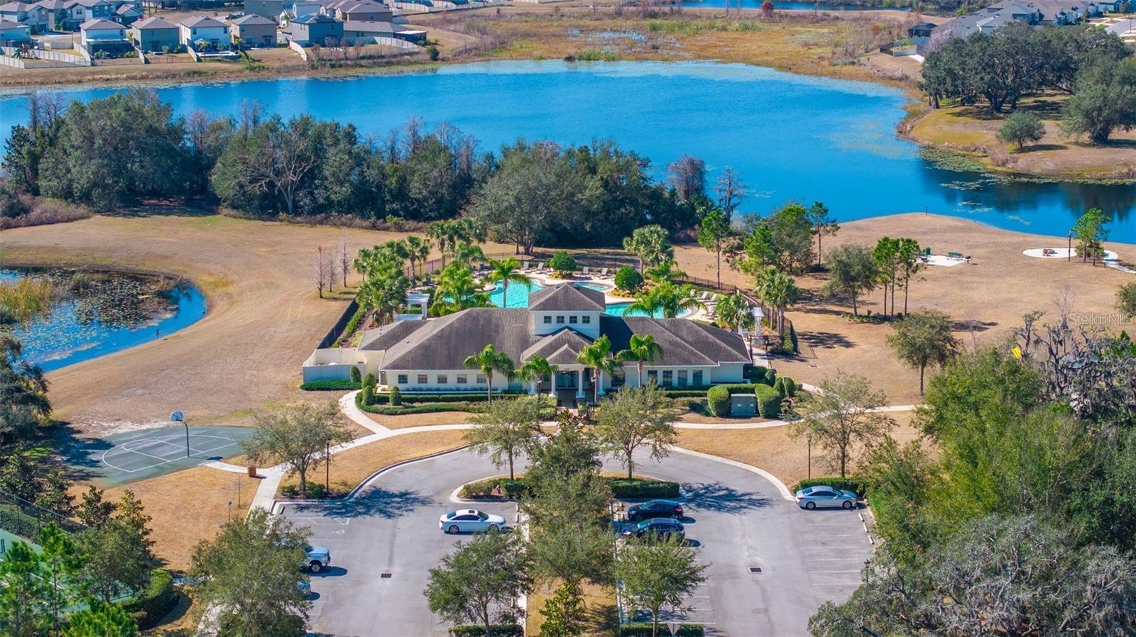 Image 32 of 40 For 13987 Weddington Terrace