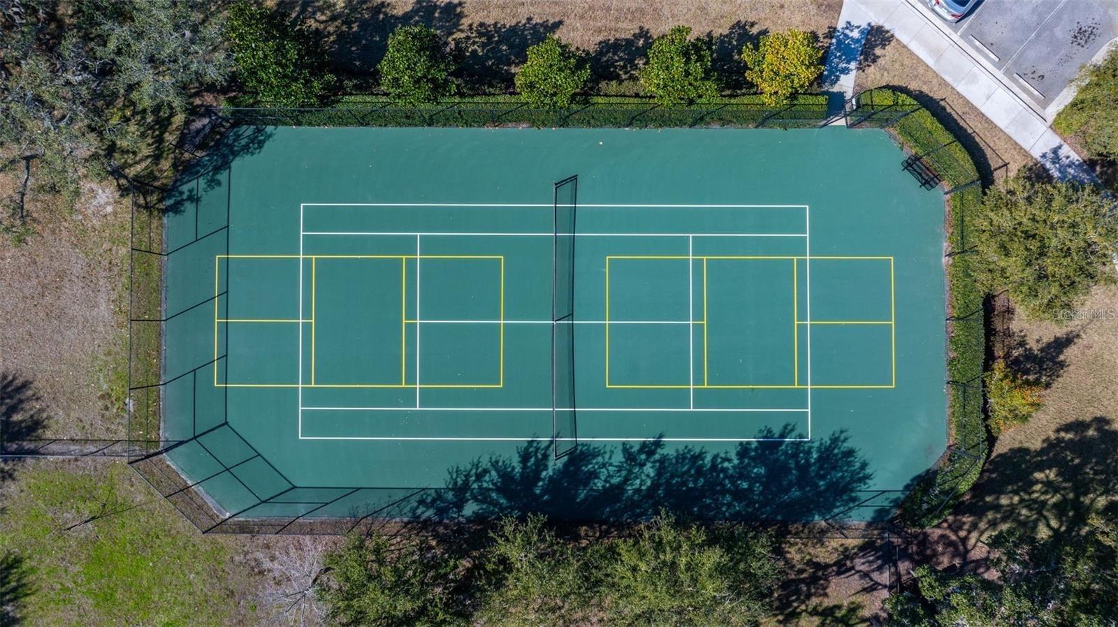 Image 33 of 40 For 13987 Weddington Terrace