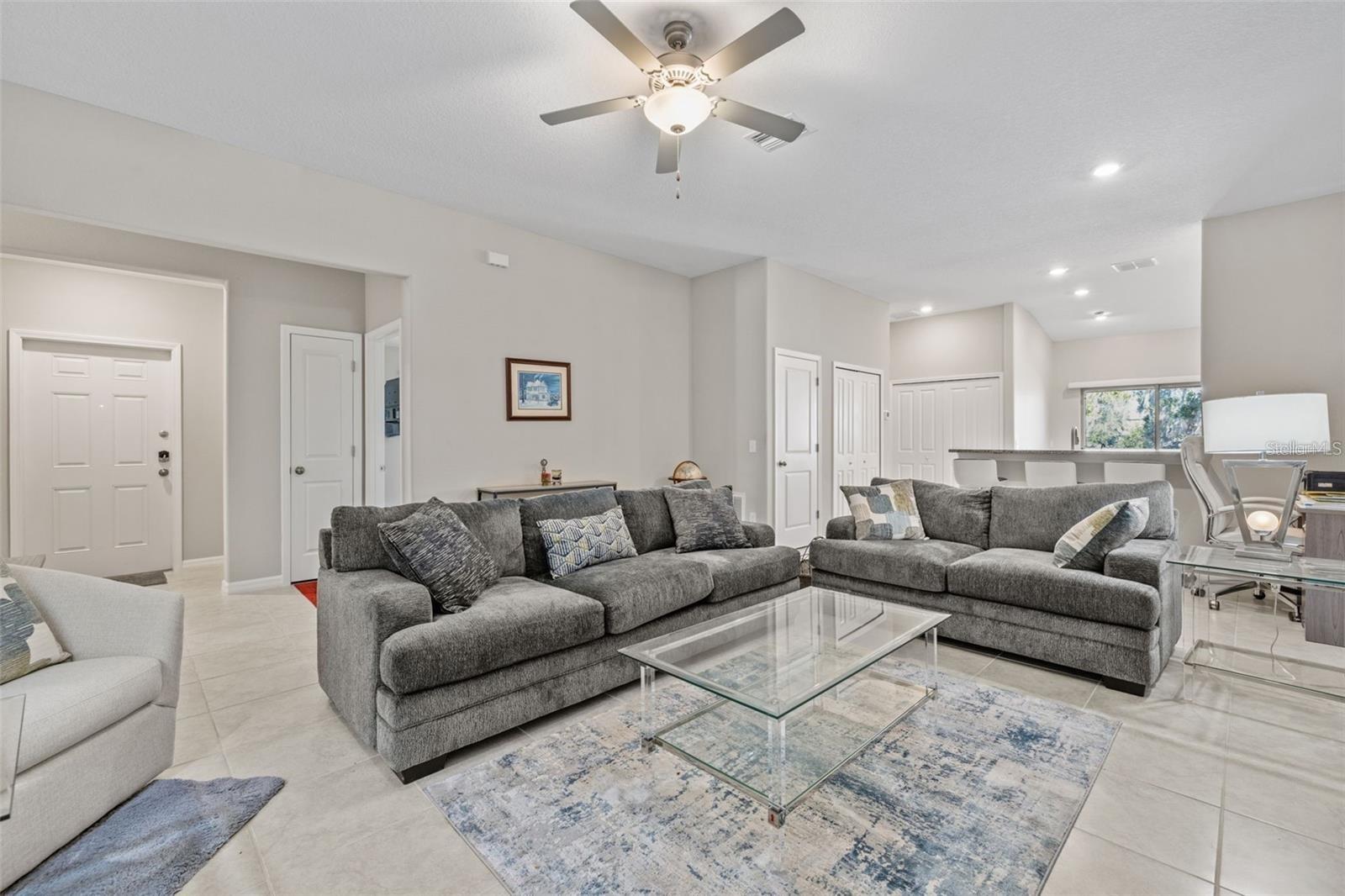 Image 8 of 40 For 13987 Weddington Terrace