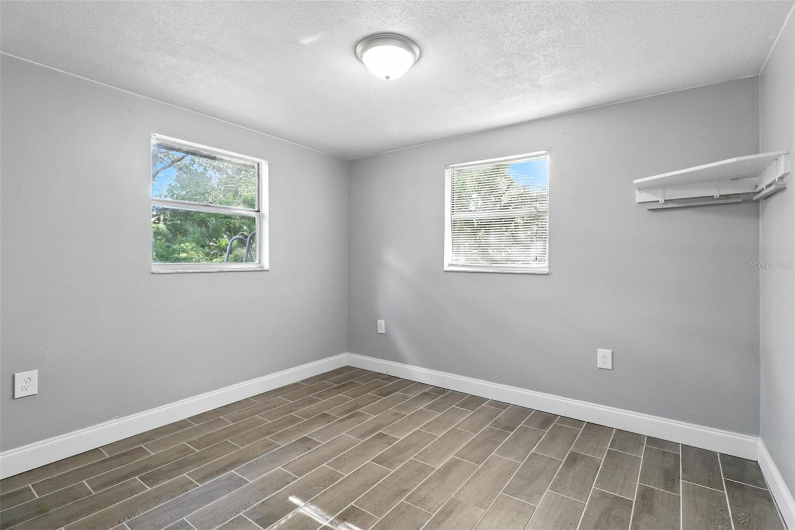 Image 21 of 26 For 8035 Gulf Way