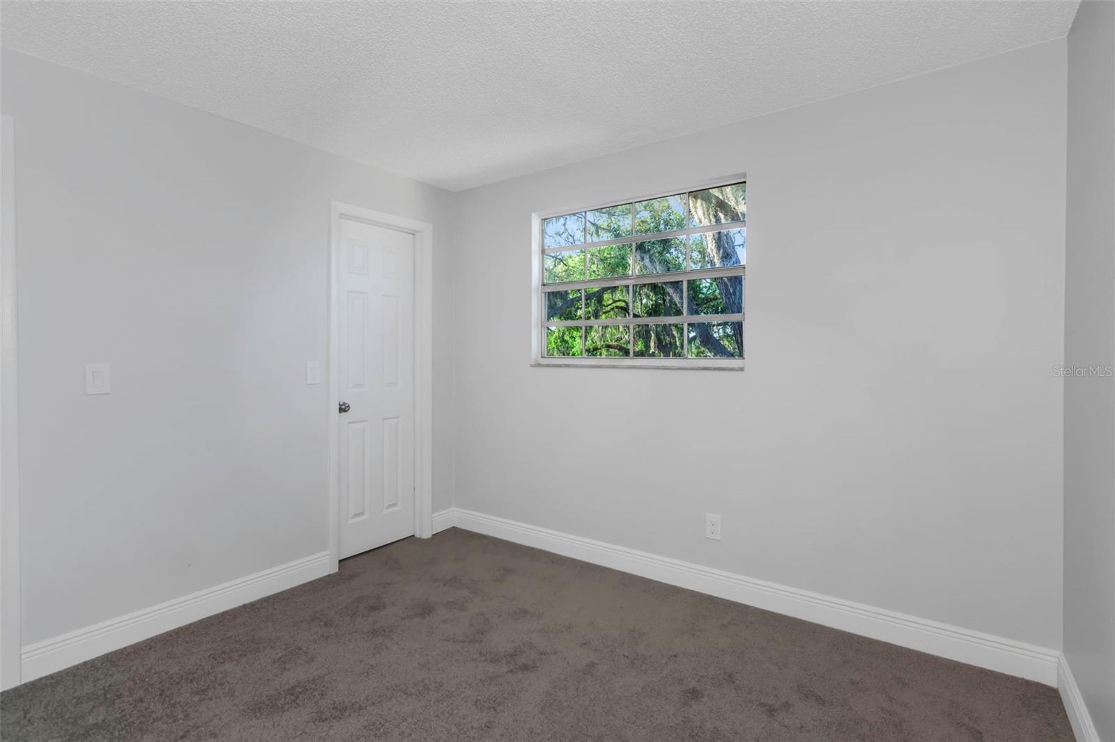 Image 16 of 22 For 5651 Townhouse Drive