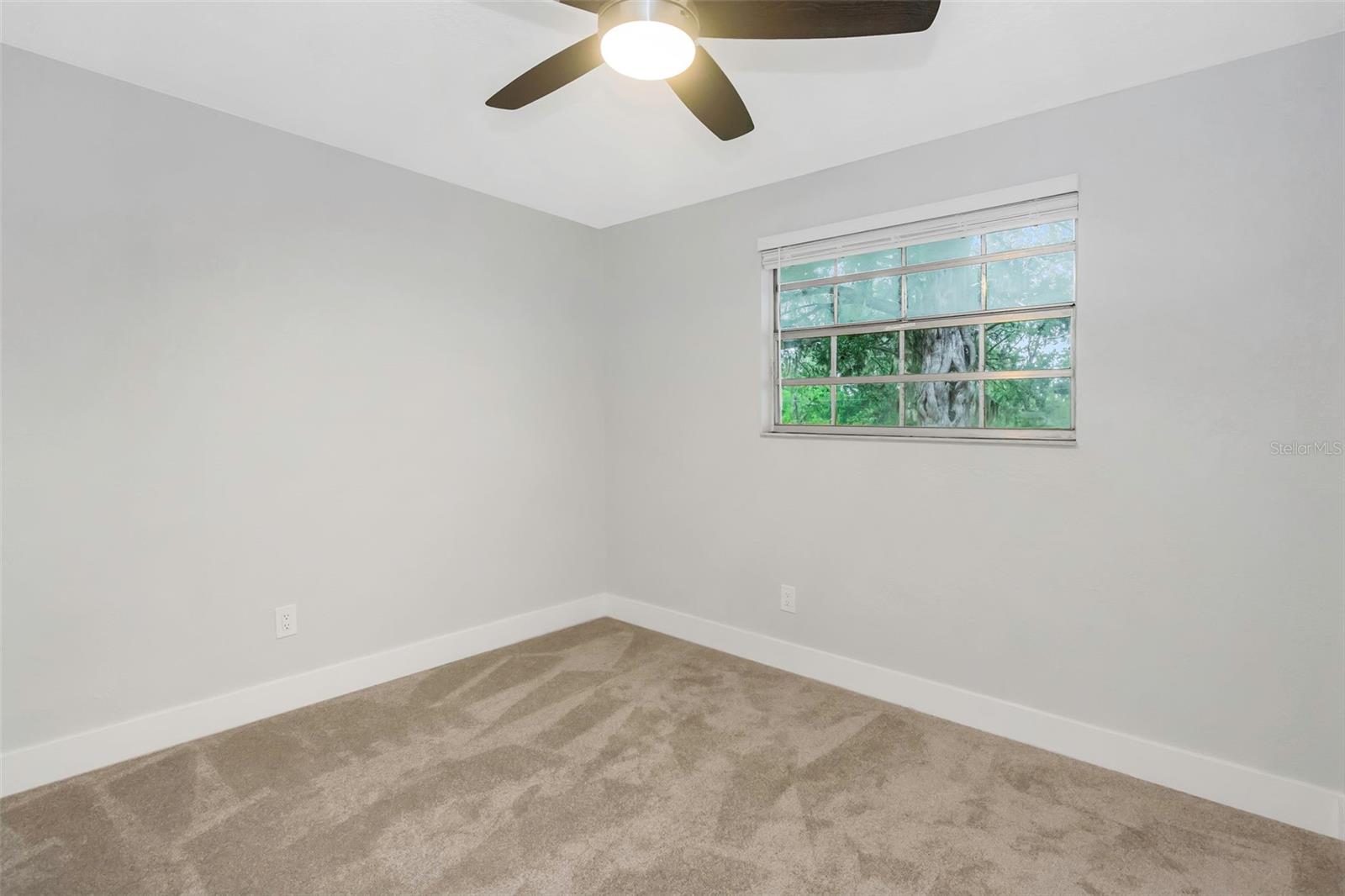 Image 17 of 26 For 5645 Townhouse Drive 5645
