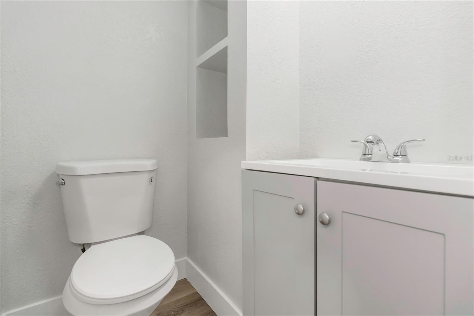 Image 8 of 26 For 5645 Townhouse Drive 5645