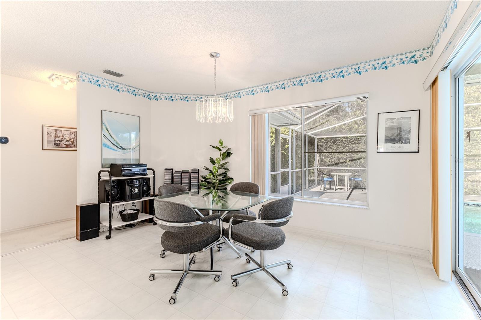 Image 16 of 53 For 275 Oriana Drive