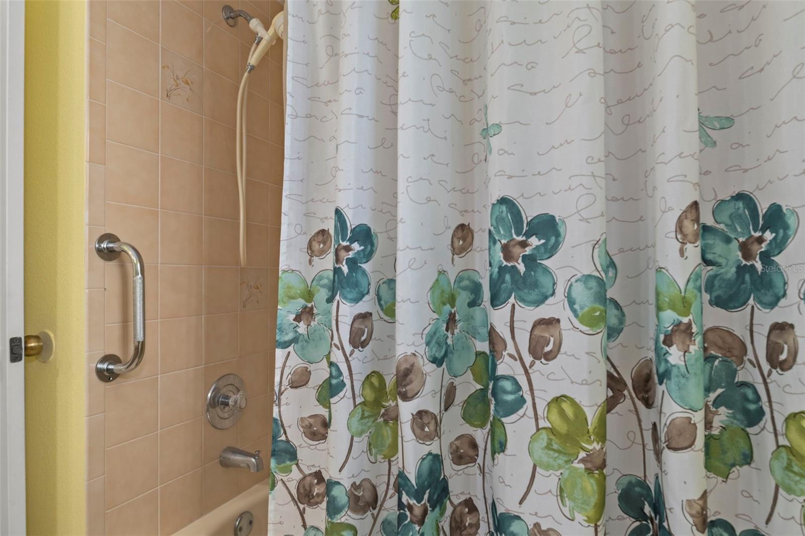 Image 29 of 42 For 13418 Lawrence Street