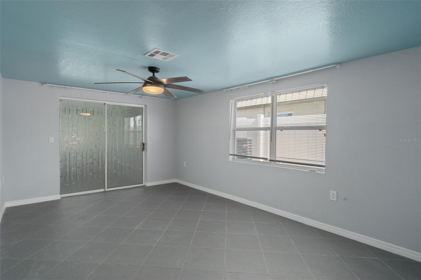 Listing photo id 12 for 13621 Jennita Drive