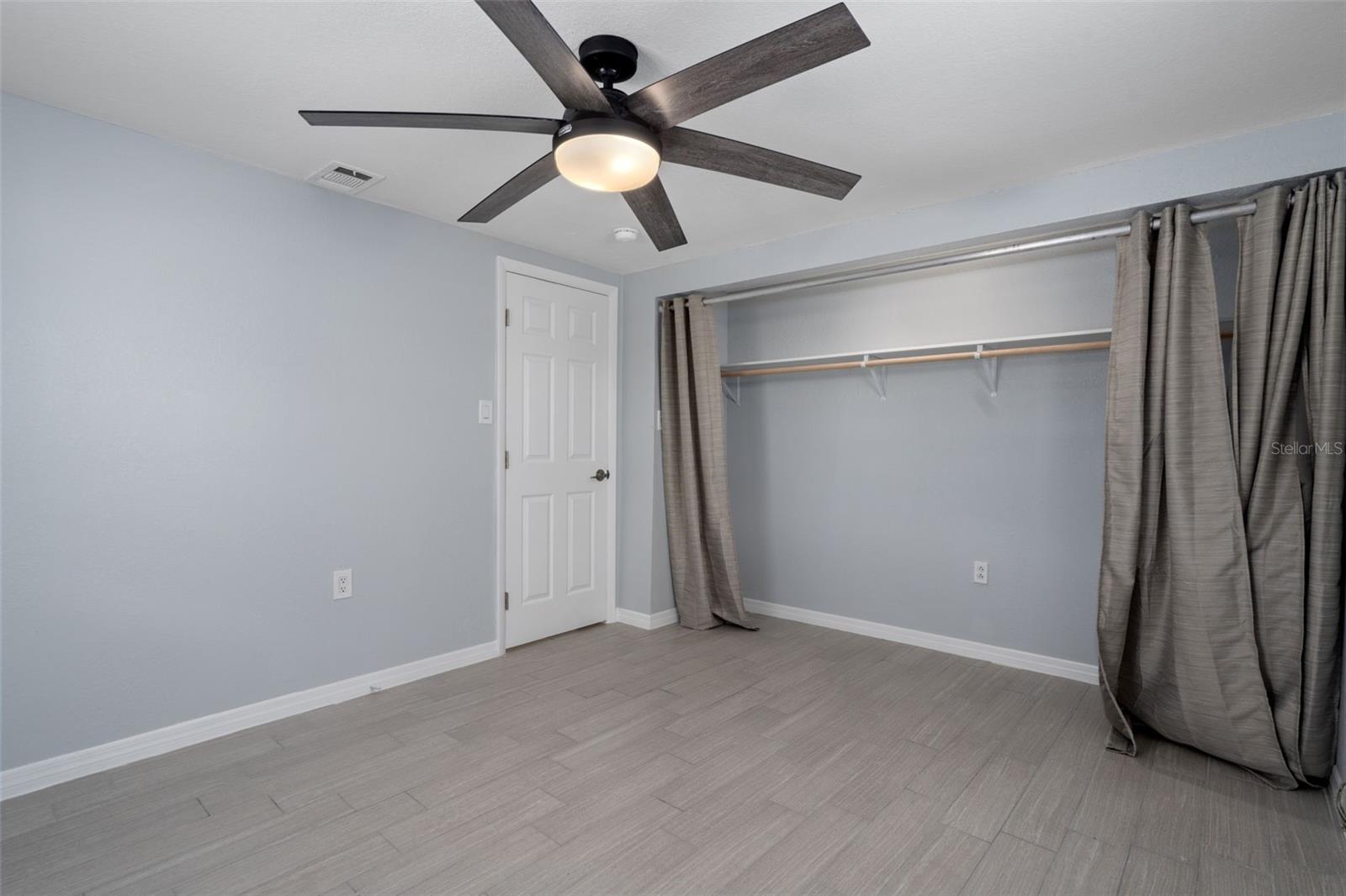 Listing photo id 21 for 13621 Jennita Drive