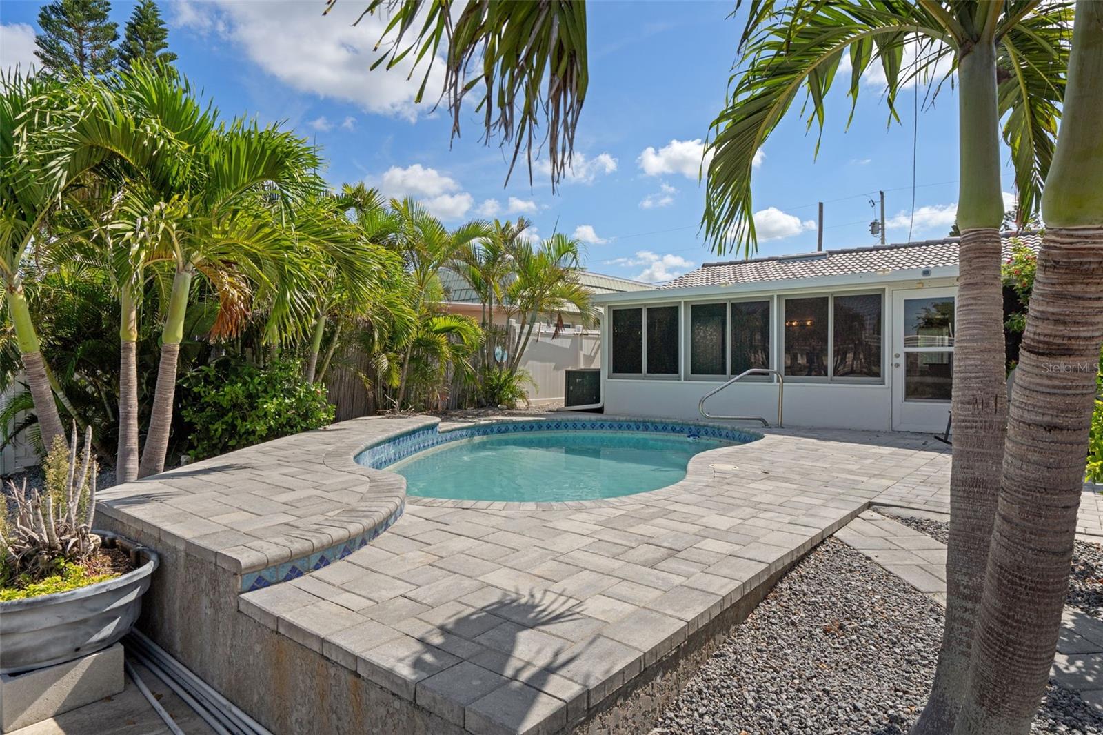Listing photo id 28 for 13621 Jennita Drive