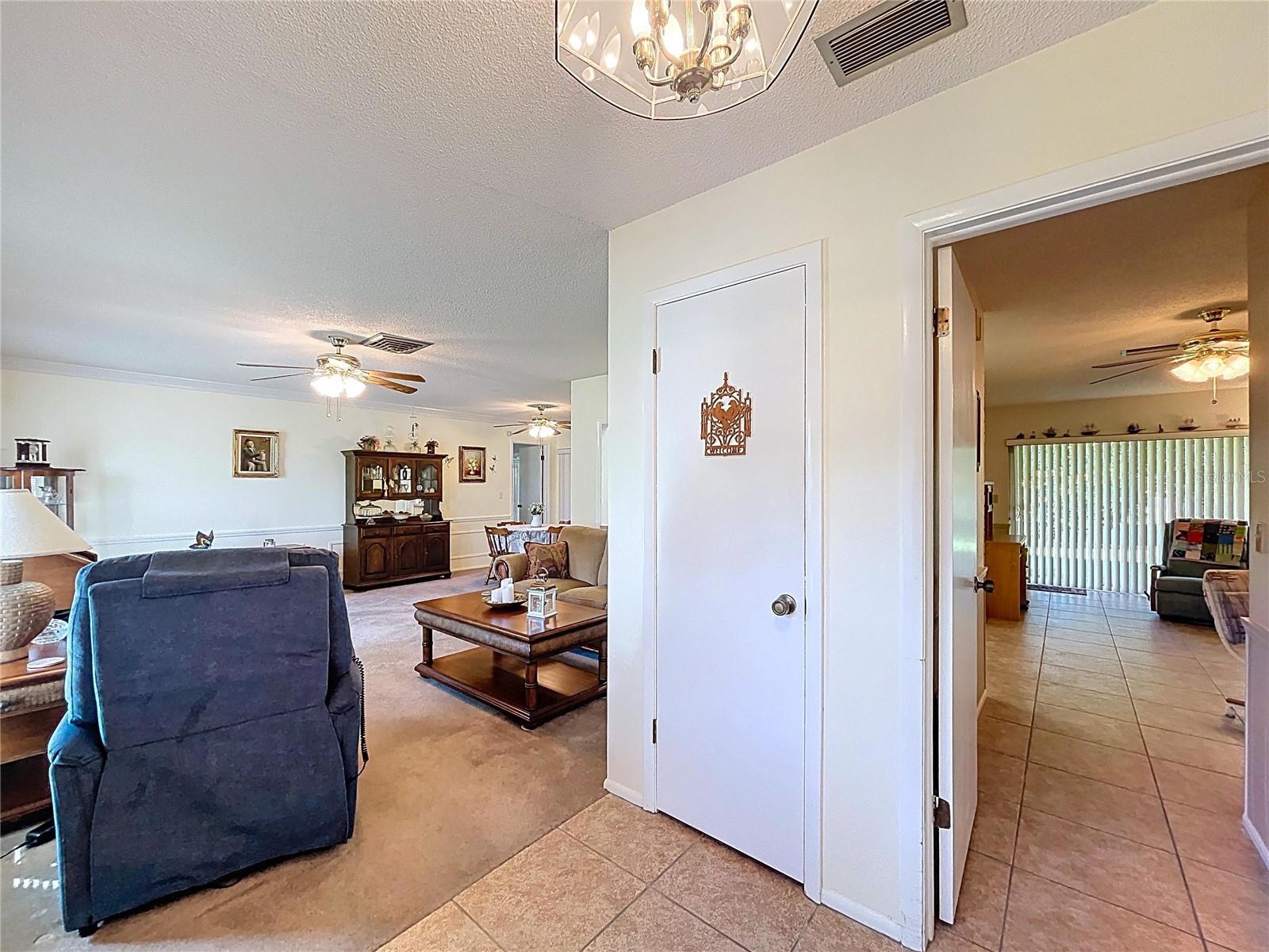 Image 27 of 61 For 9038 Byron Street