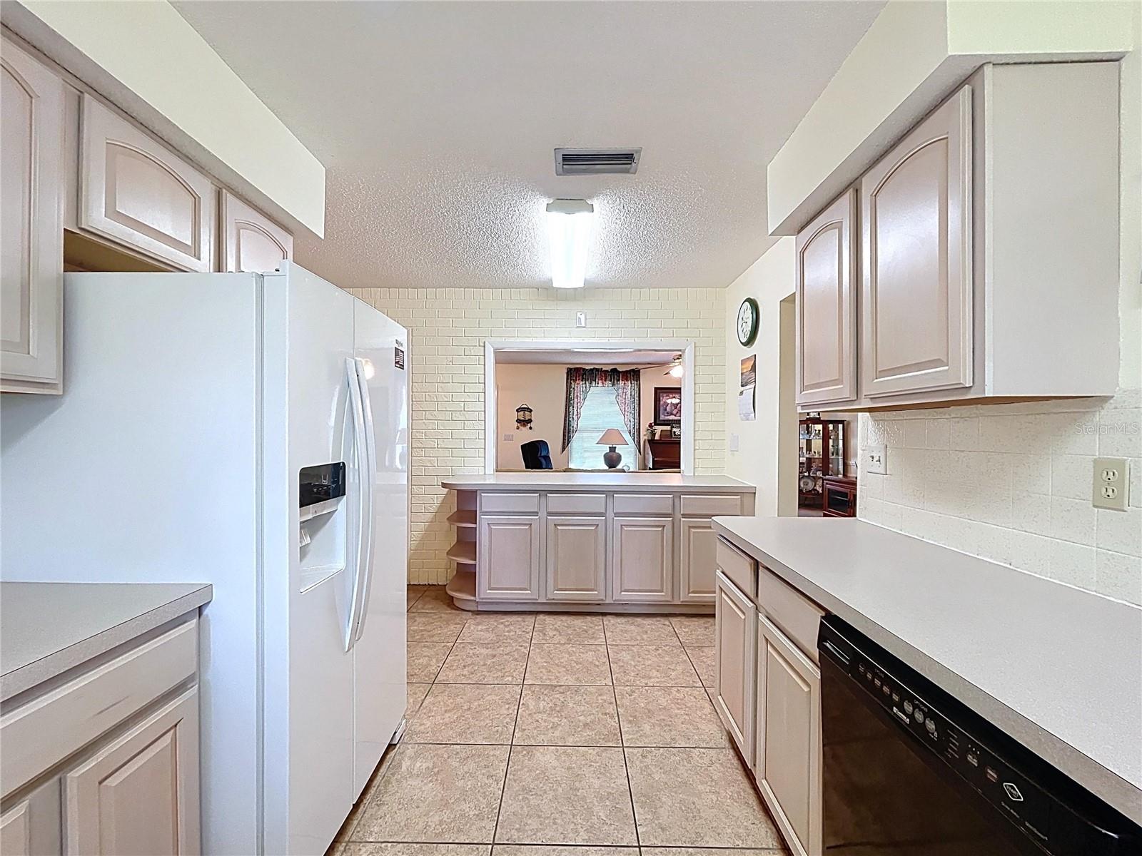 Image 38 of 61 For 9038 Byron Street